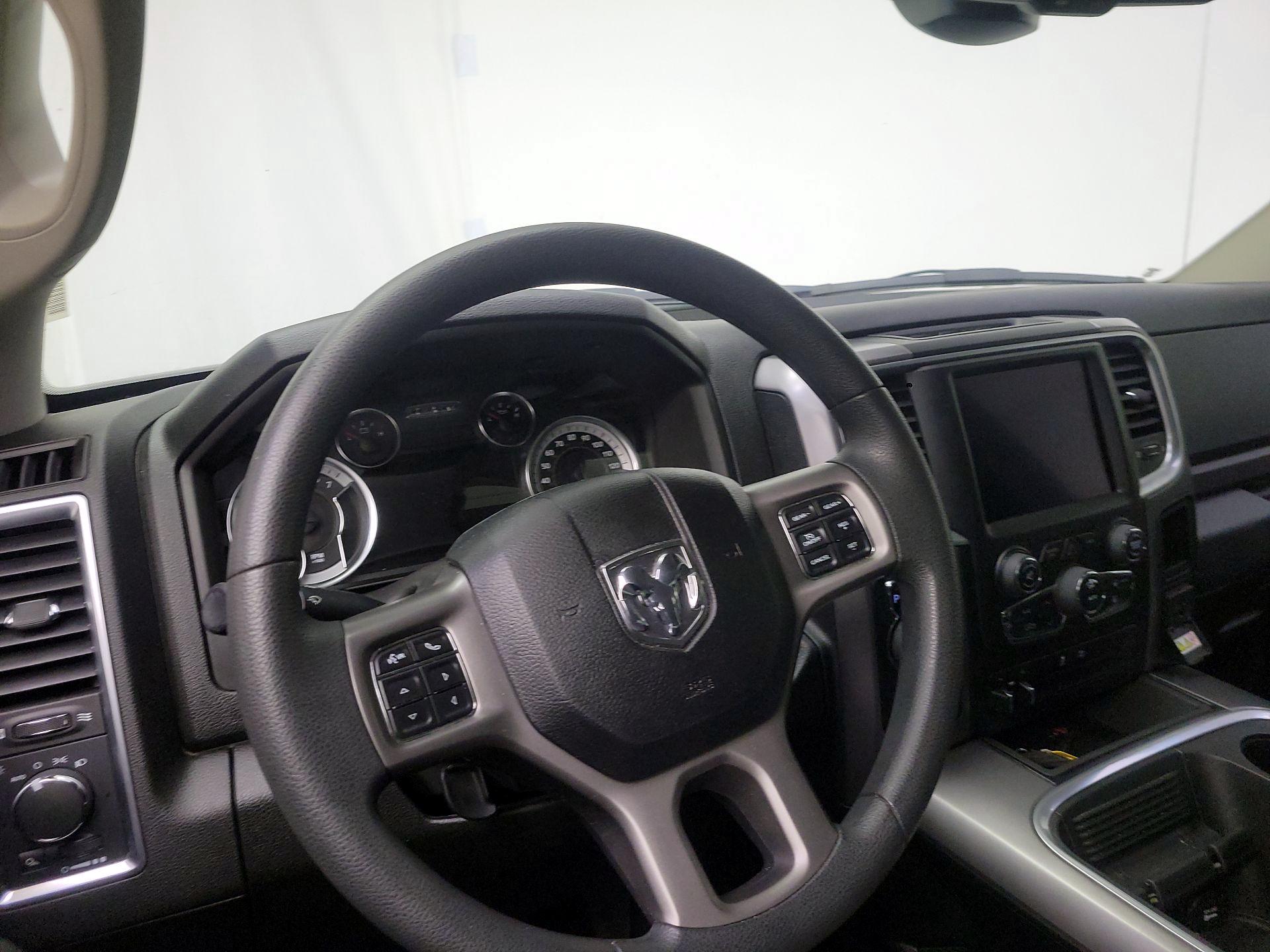 Thumbnail: 2023 RAM 1500 Classic - 10