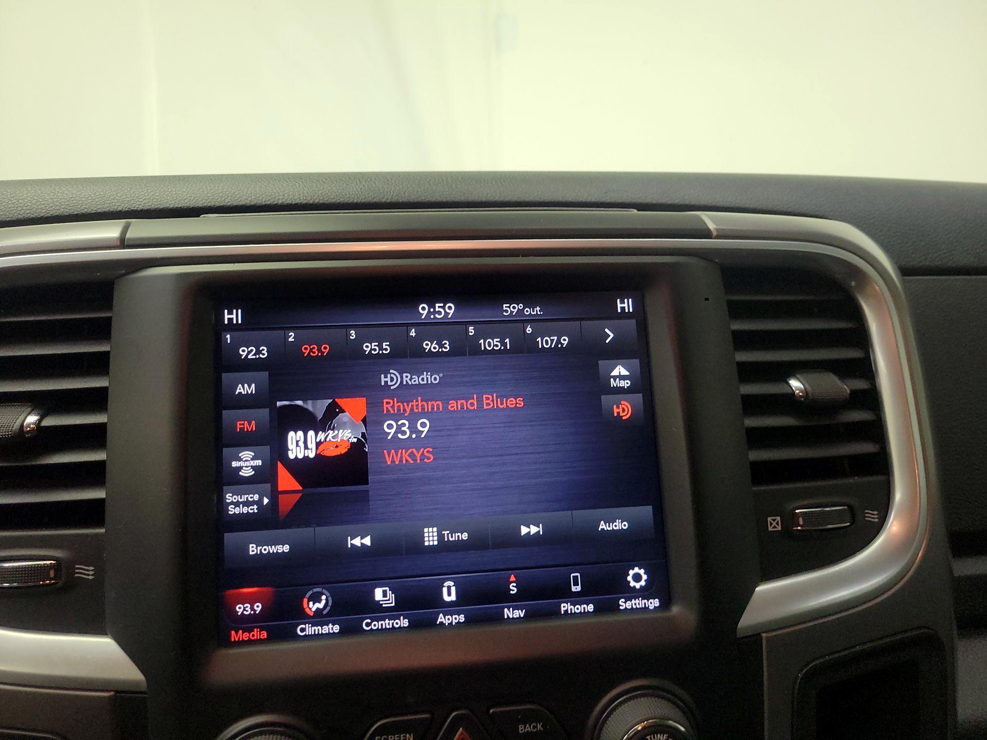 Thumbnail: 2023 RAM 1500 Classic - 15