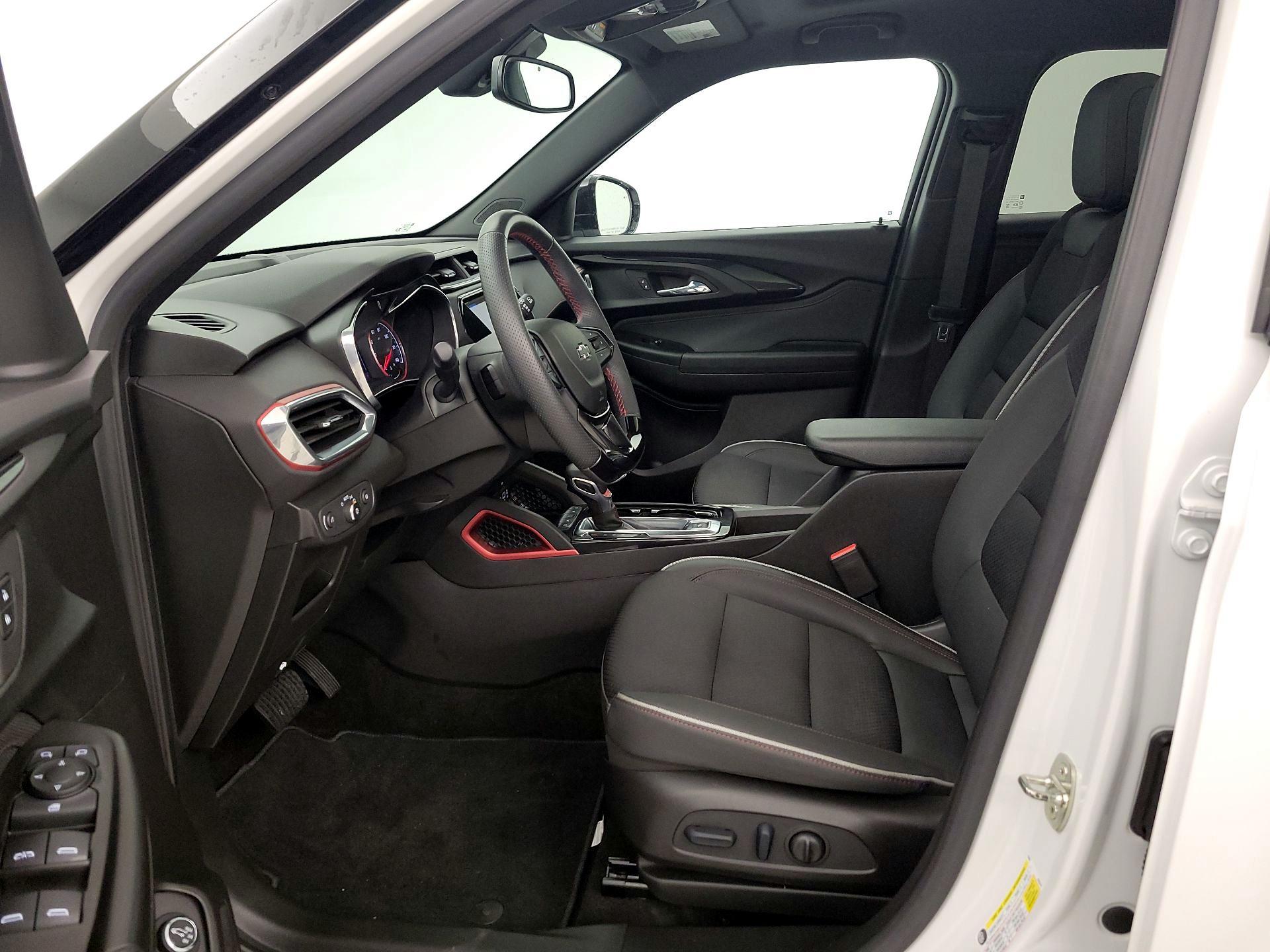 Thumbnail: 2023 Chevrolet TrailBlazer - 11