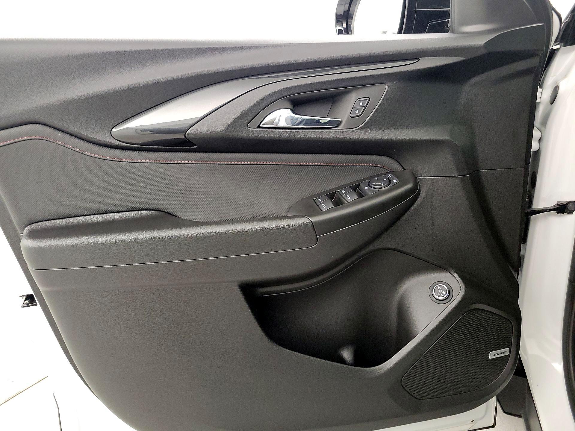 Thumbnail: 2023 Chevrolet TrailBlazer - 12