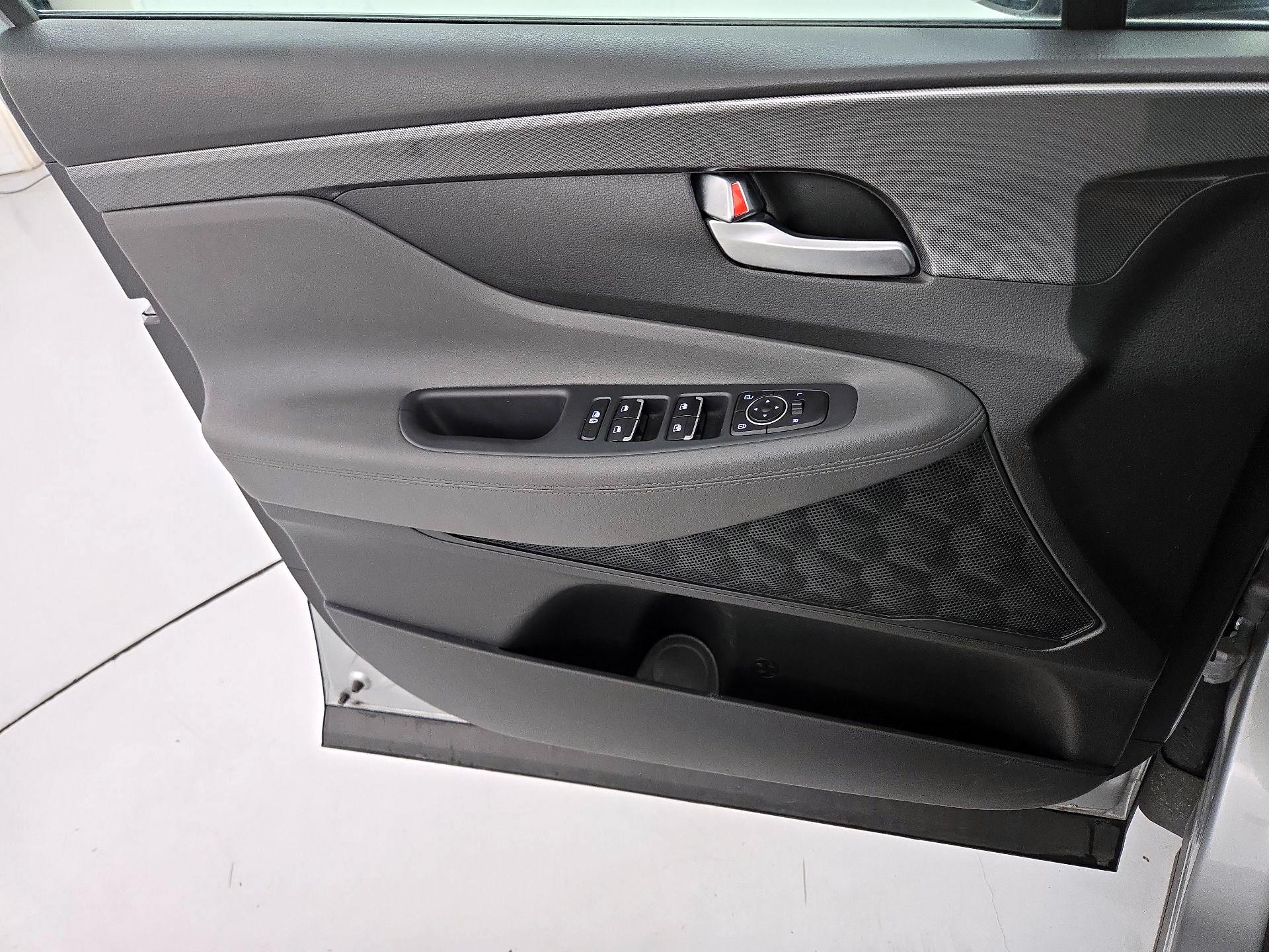 Thumbnail: 2023 Hyundai Santa Fe - 12