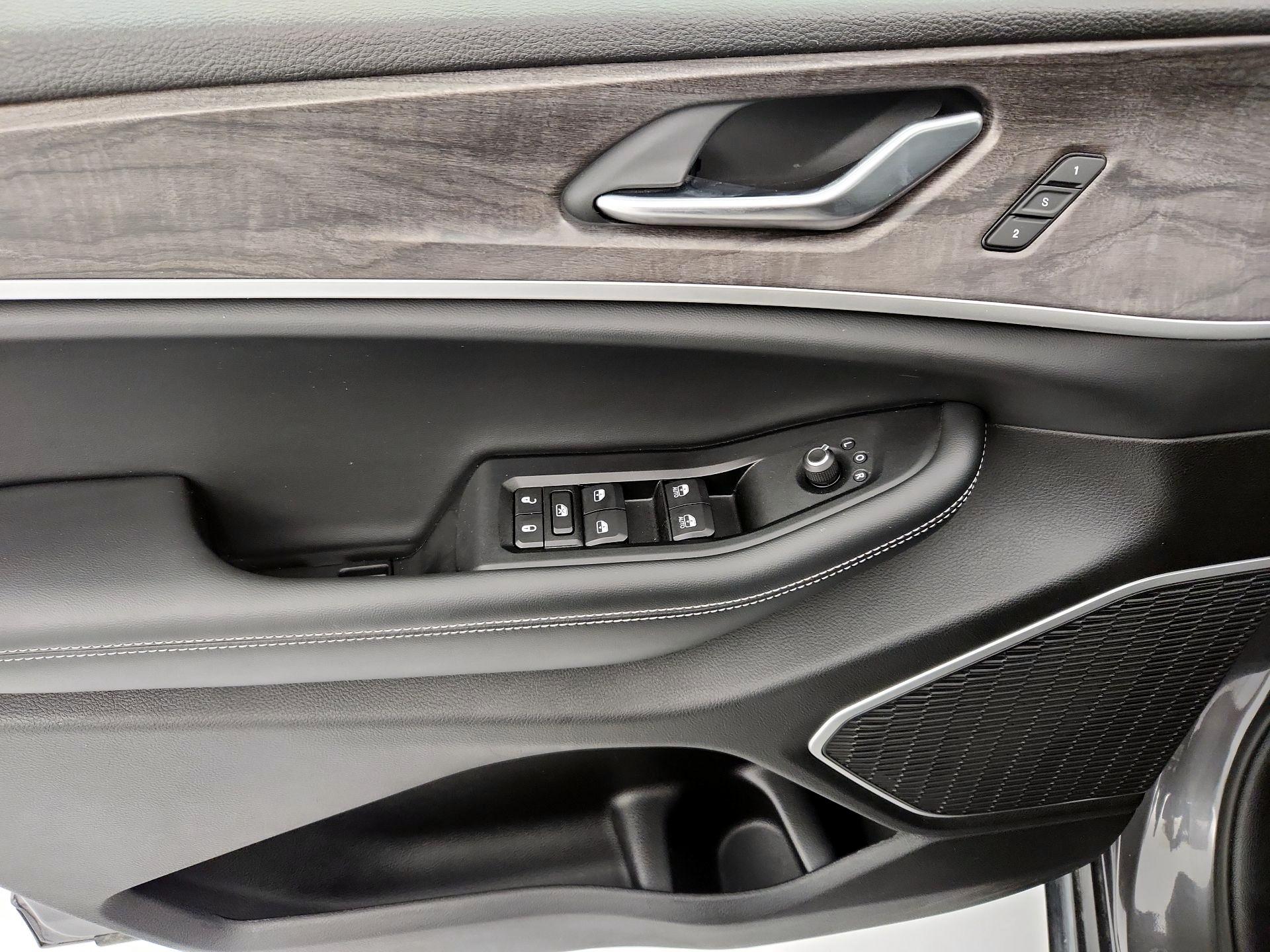 Thumbnail: 2022 Jeep Grand Cherokee L - 12