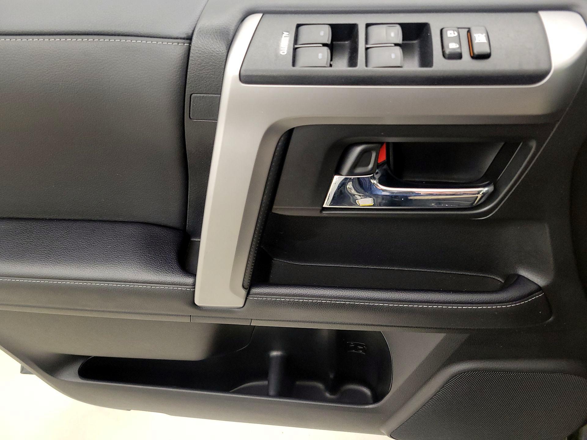 Thumbnail: 2024 Toyota 4Runner - 12