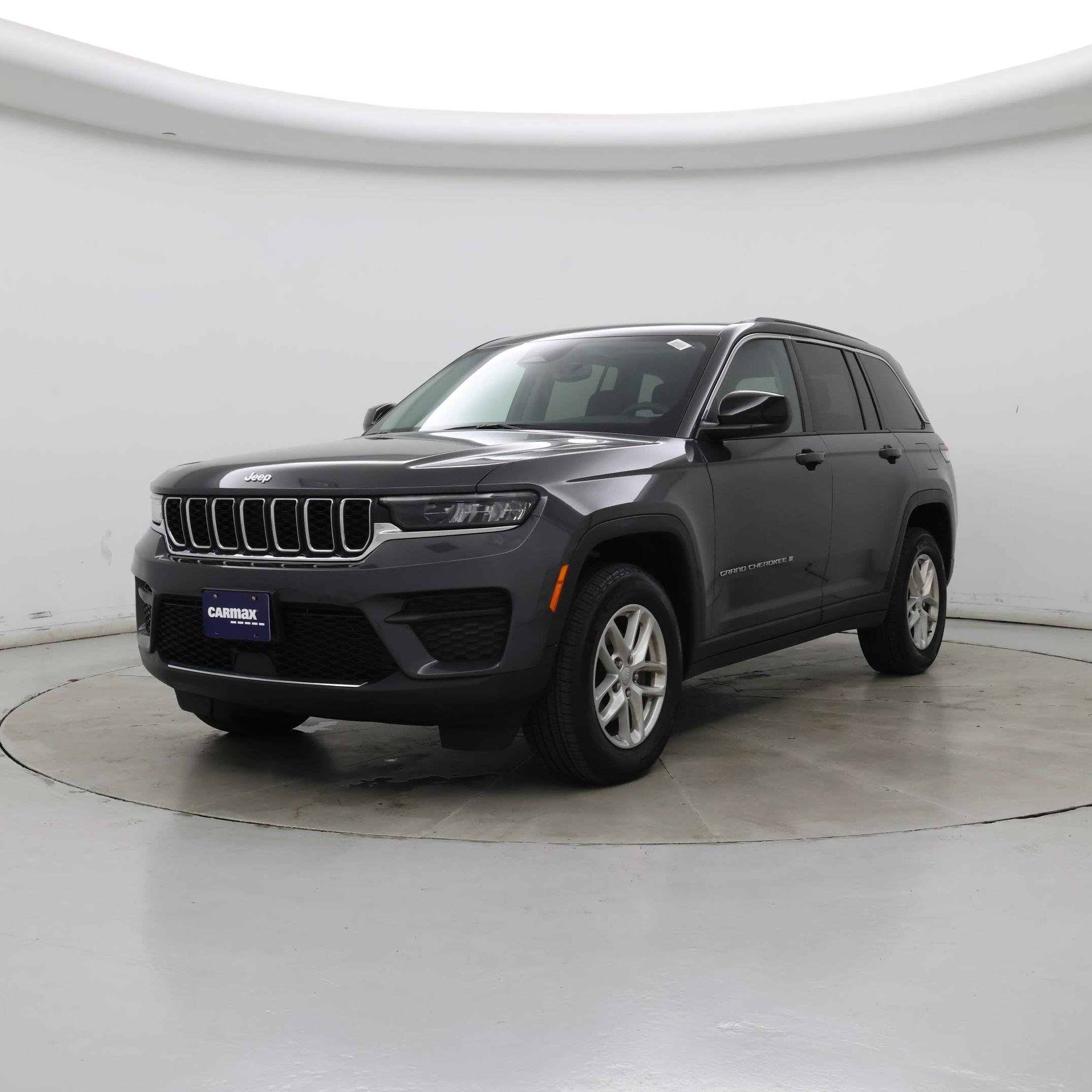 Thumbnail: 2023 Jeep Grand Cherokee - 4