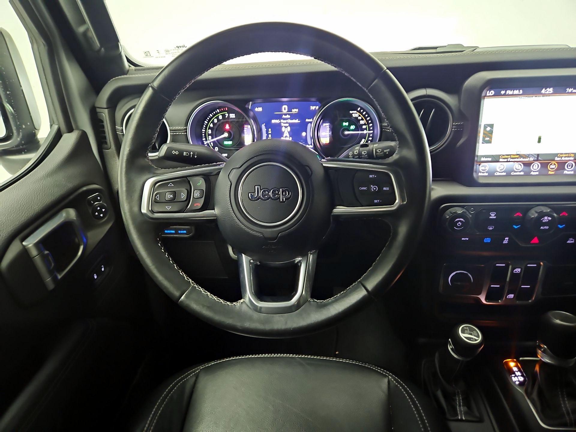 Thumbnail: 2022 Jeep Wrangler - 10