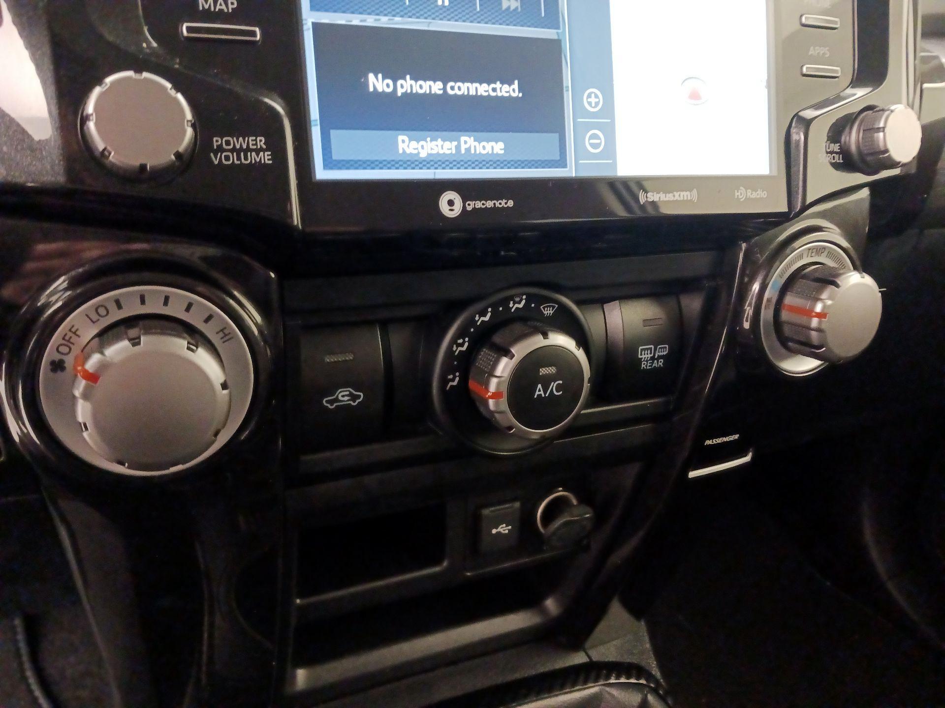 Thumbnail: 2024 Toyota 4Runner - 17