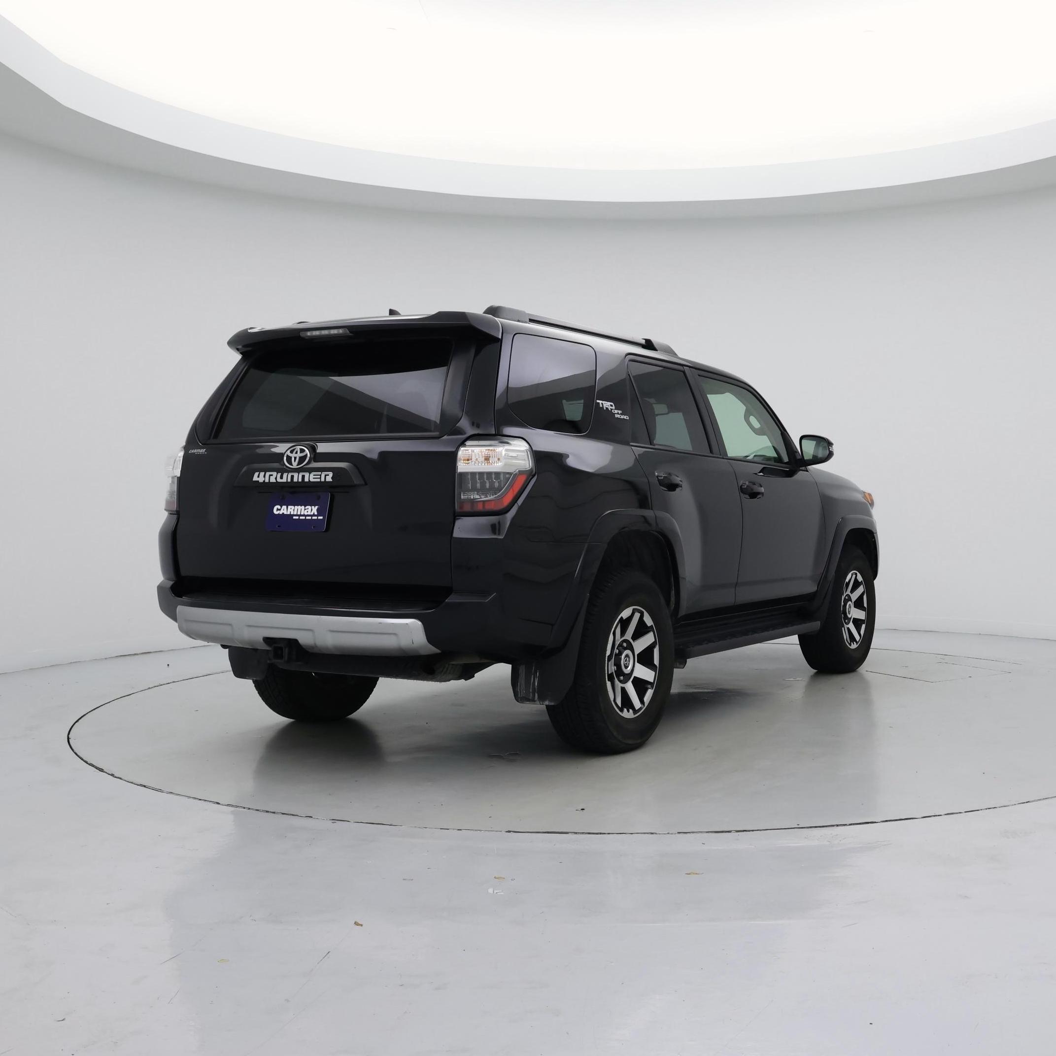 Thumbnail: 2024 Toyota 4Runner - 8