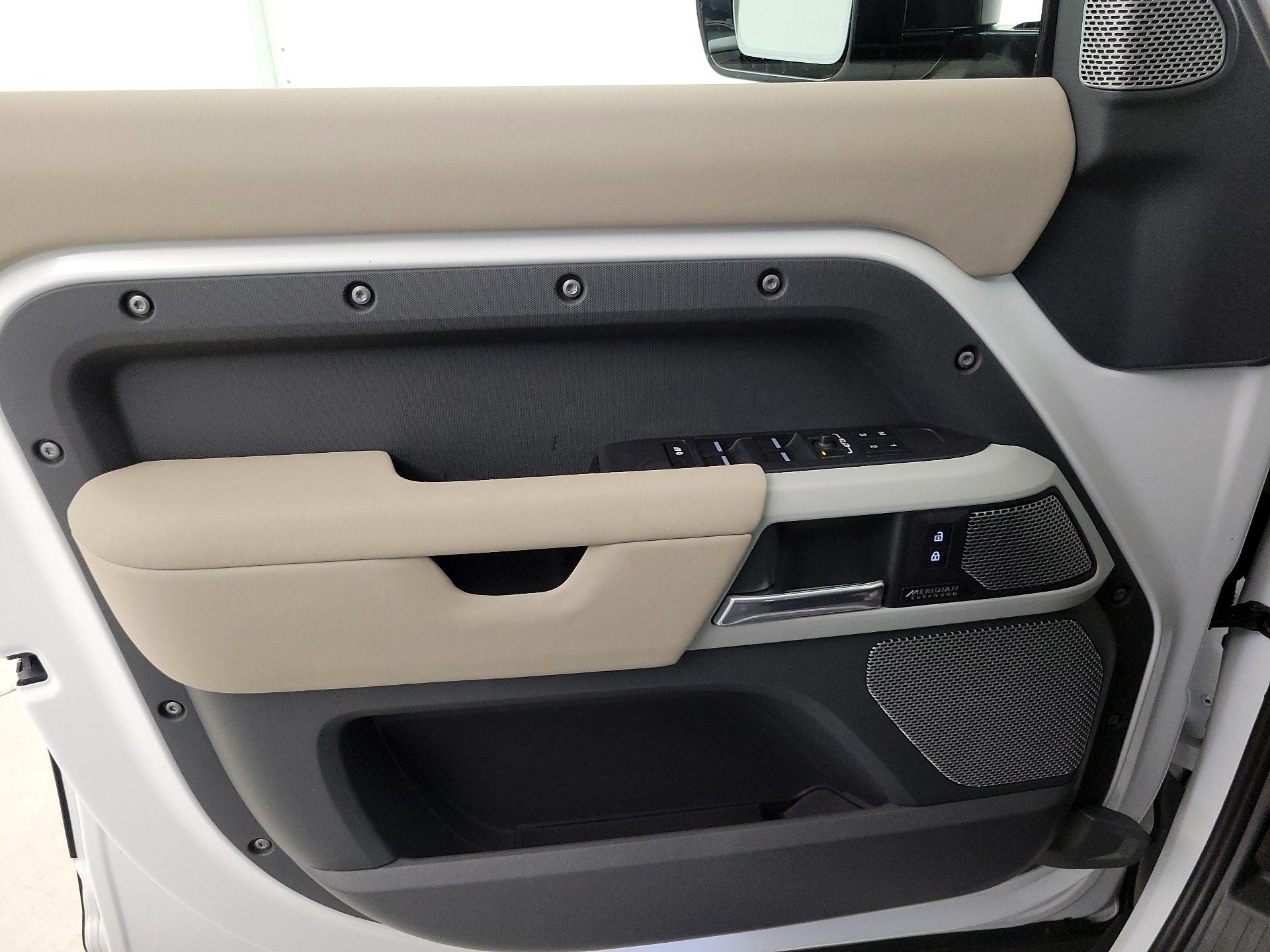 Thumbnail: 2023 Land Rover Defender - 12