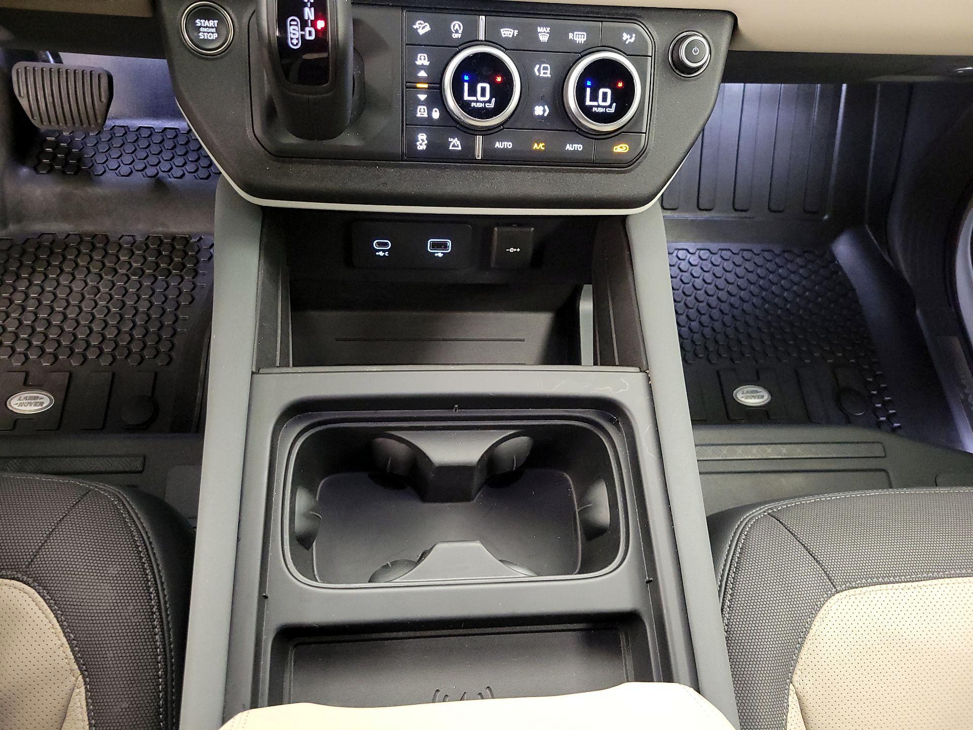 Thumbnail: 2023 Land Rover Defender - 18