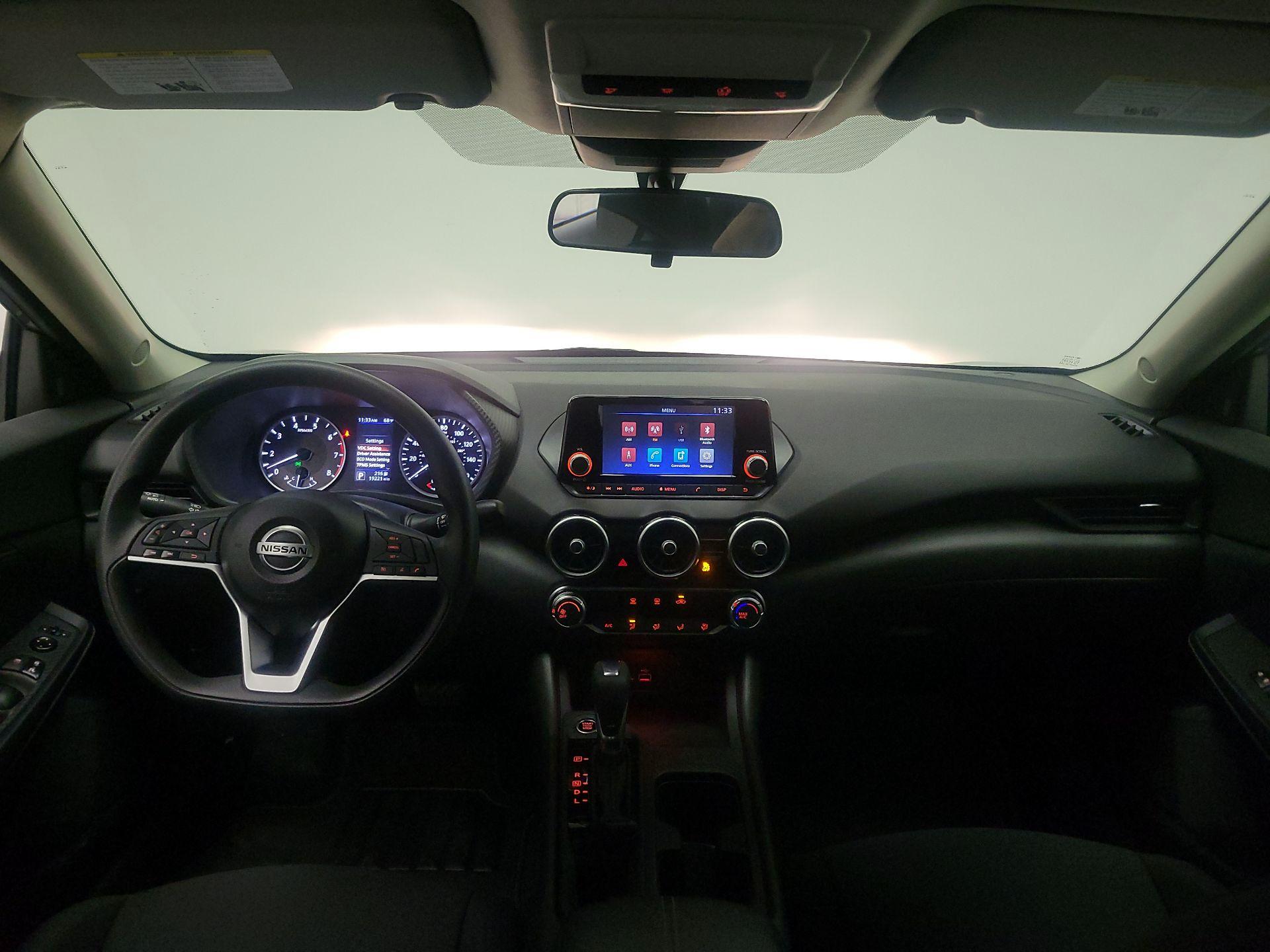 Thumbnail: 2022 Nissan Sentra - 9