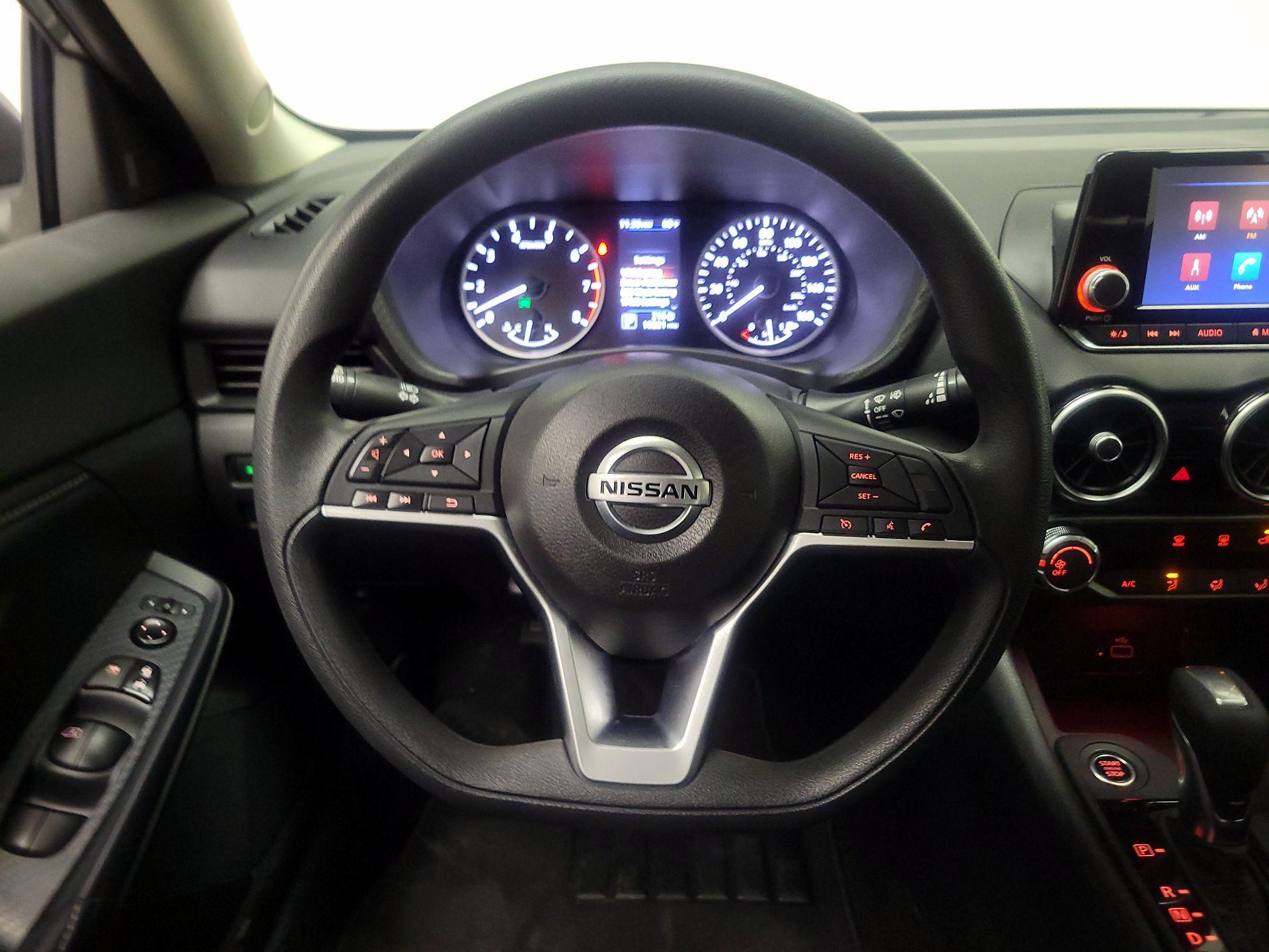 Thumbnail: 2022 Nissan Sentra - 10