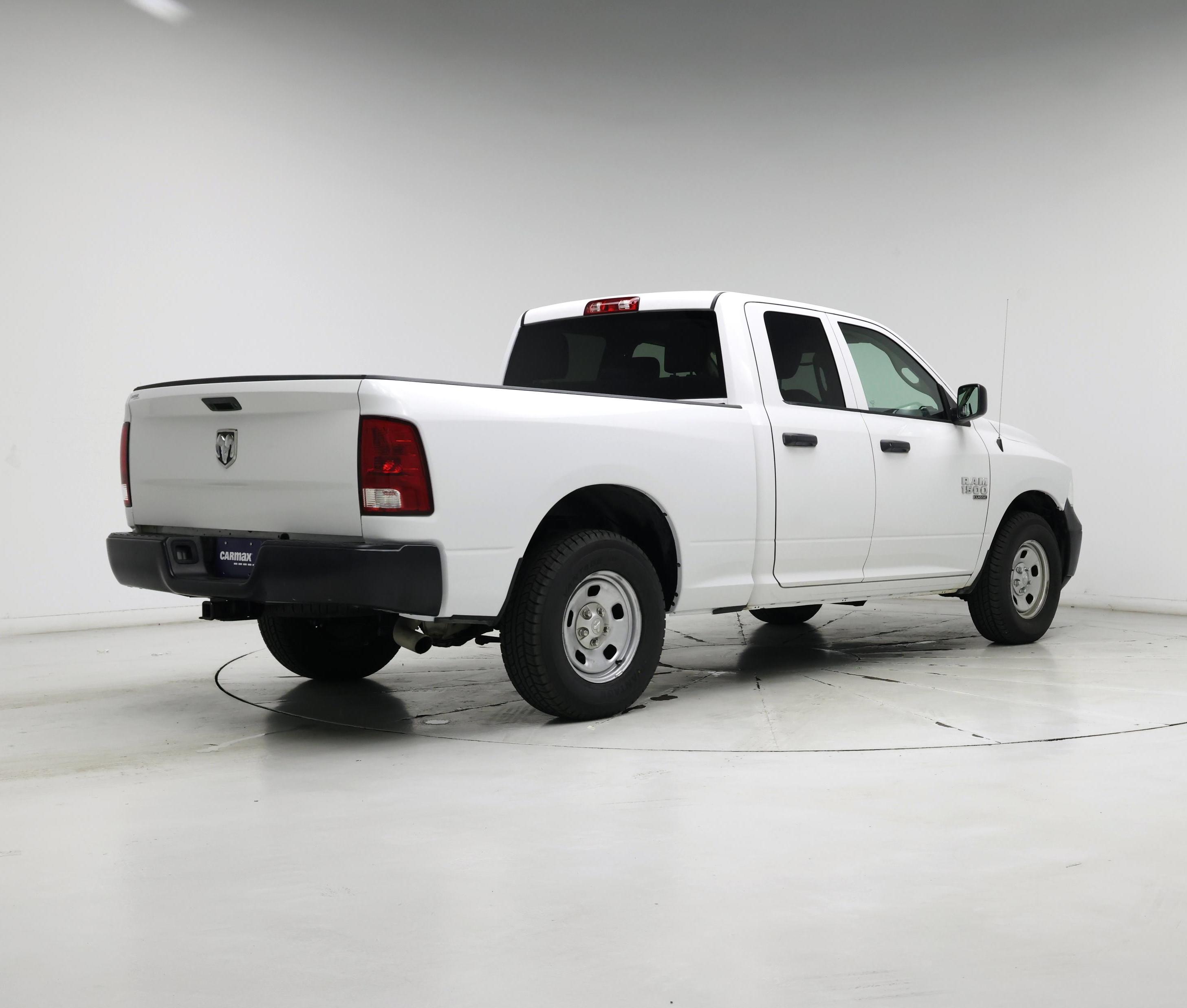 Thumbnail: 2020 RAM 1500 Classic - 8