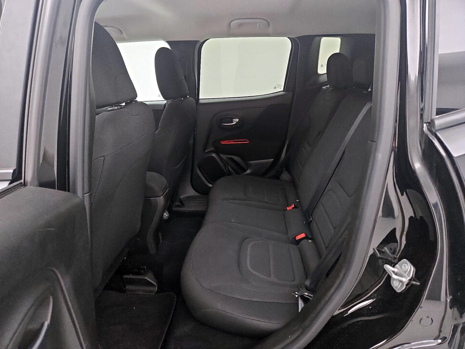 Thumbnail: 2021 Jeep Renegade - 19