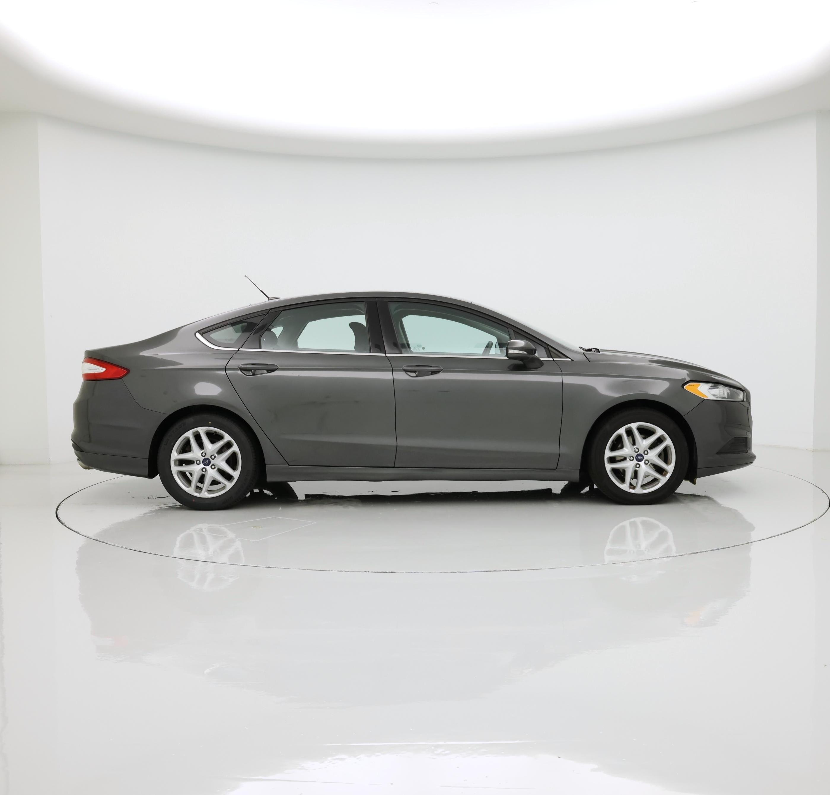 Thumbnail: 2016 Ford Fusion - 7