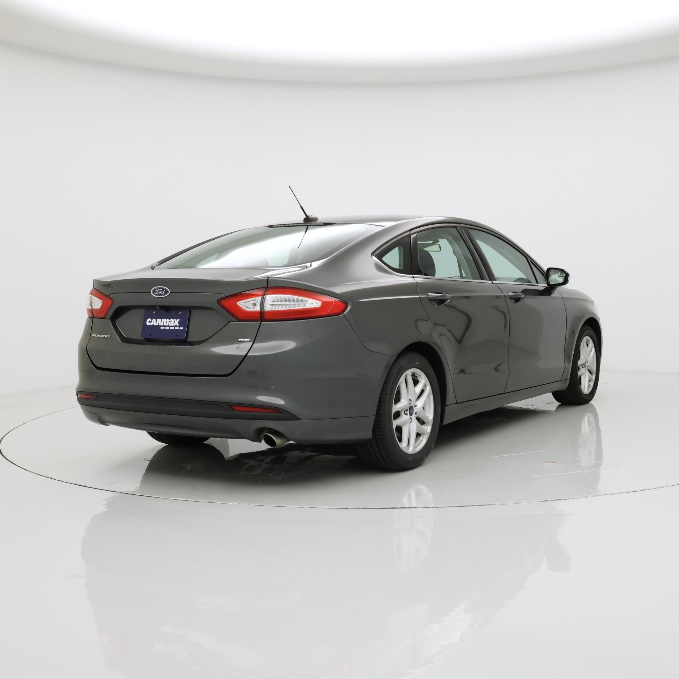 Thumbnail: 2016 Ford Fusion - 8