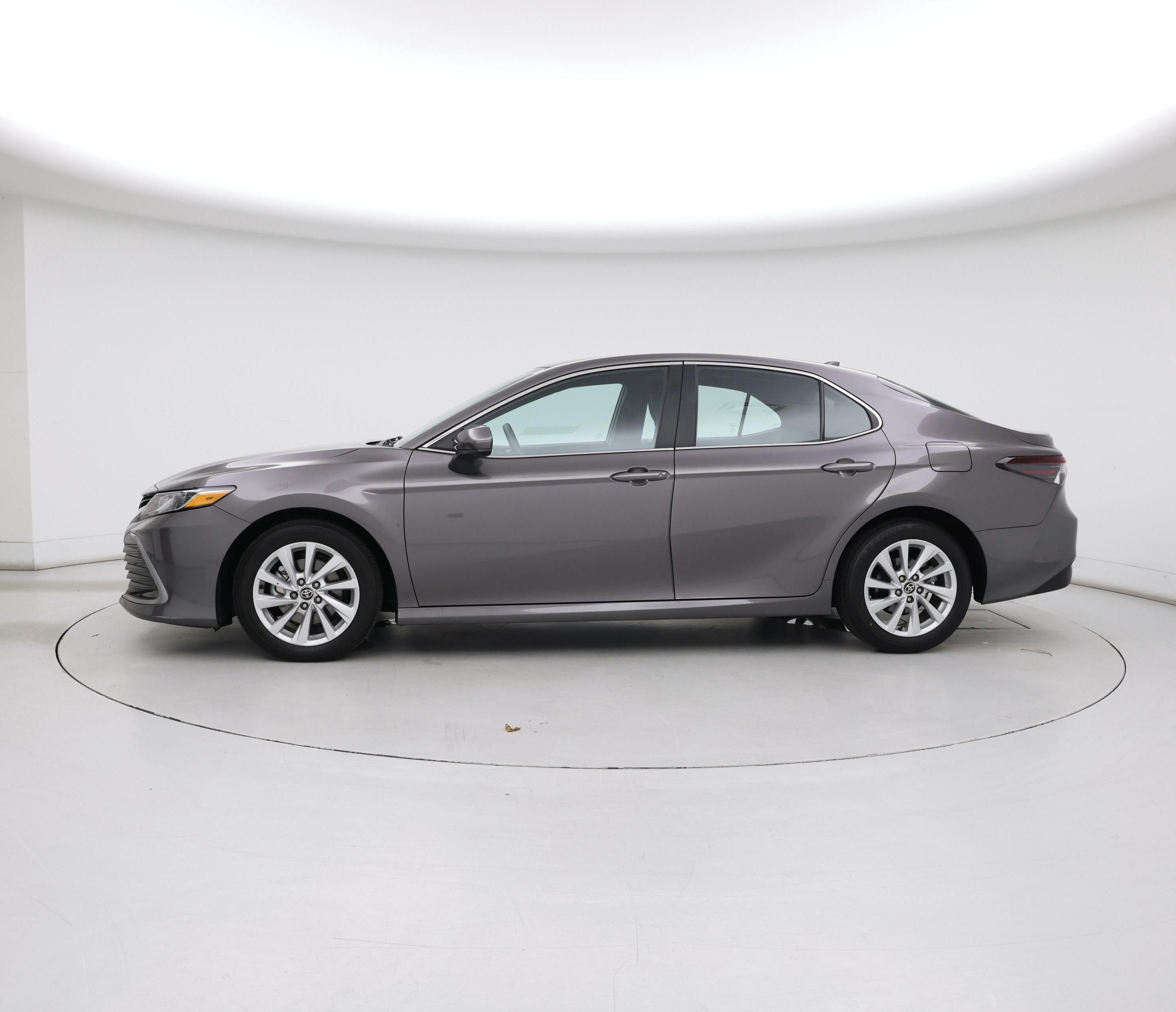 Thumbnail: 2021 Toyota Camry - 3