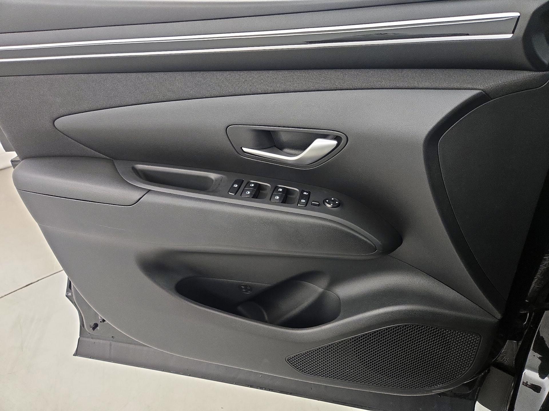 Thumbnail: 2024 Hyundai Tucson - 12