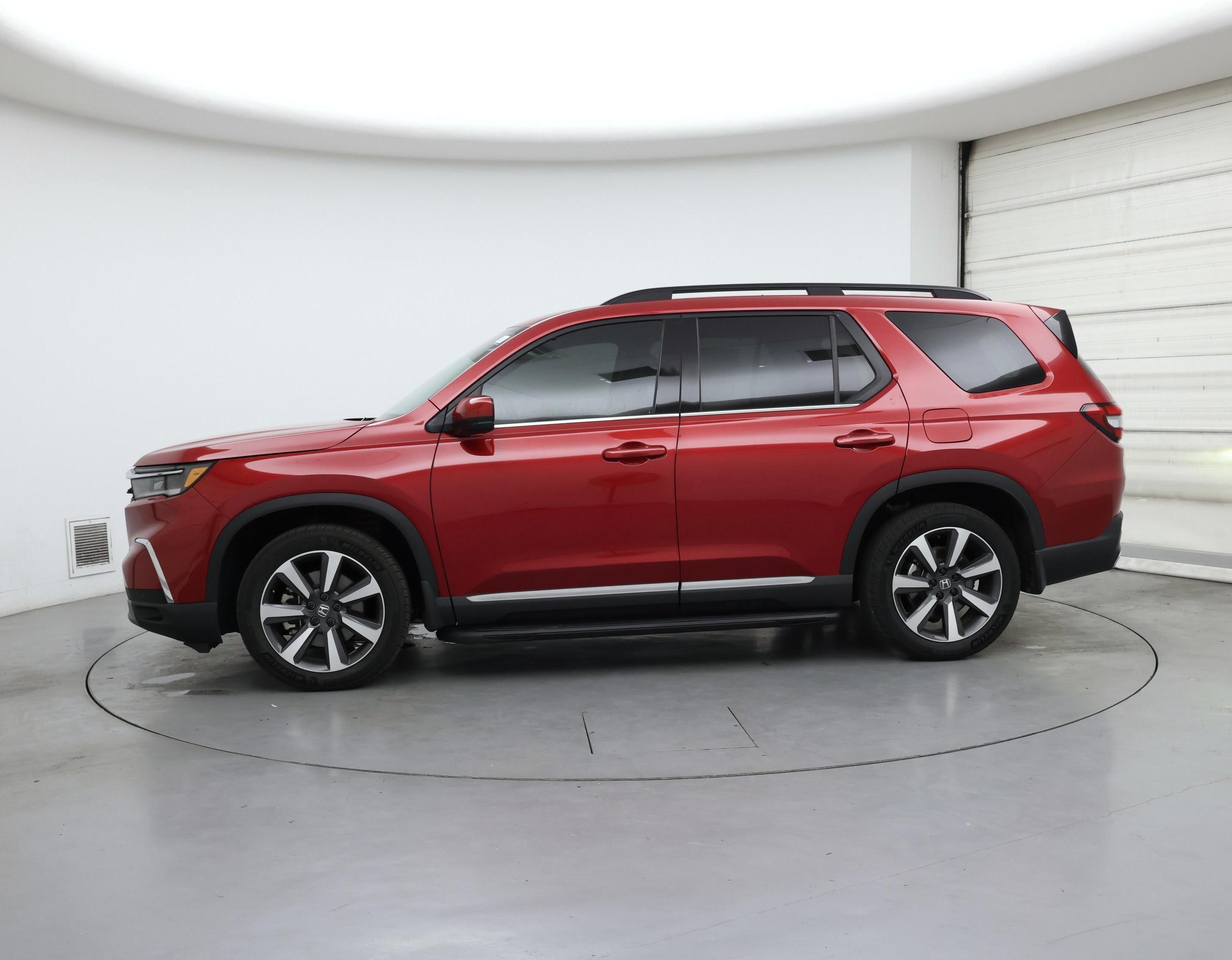 Thumbnail: 2023 Honda Pilot - 3
