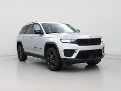 Silver 2023 Jeep Grand Cherokee Altitude