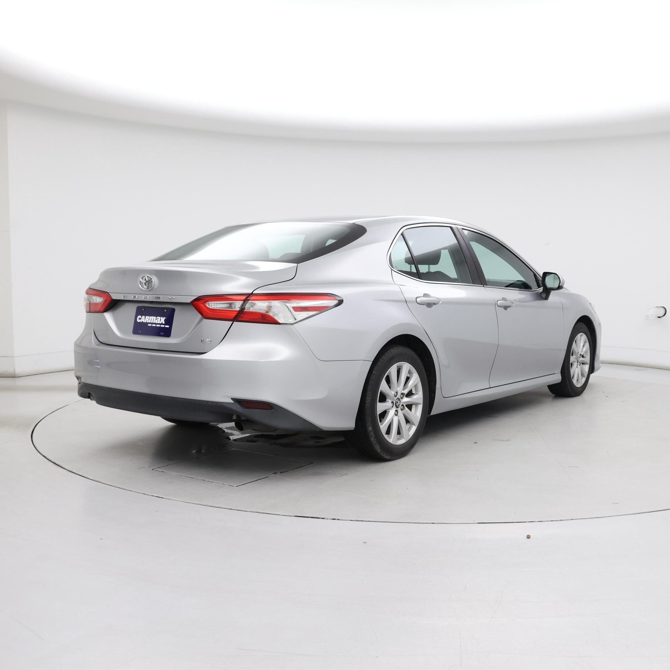 Thumbnail: 2018 Toyota Camry - 8