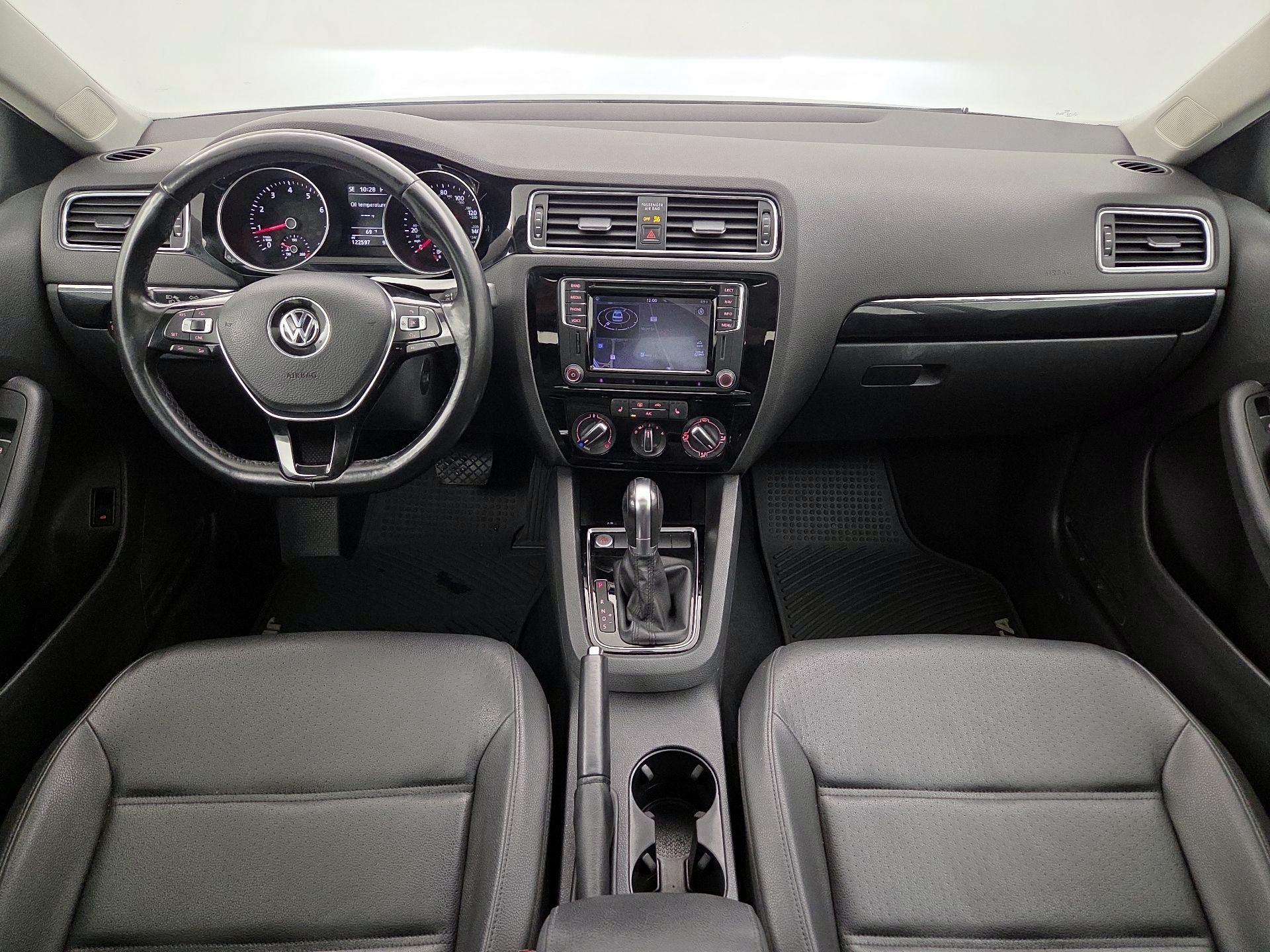 Thumbnail: 2016 Volkswagen Jetta - 9