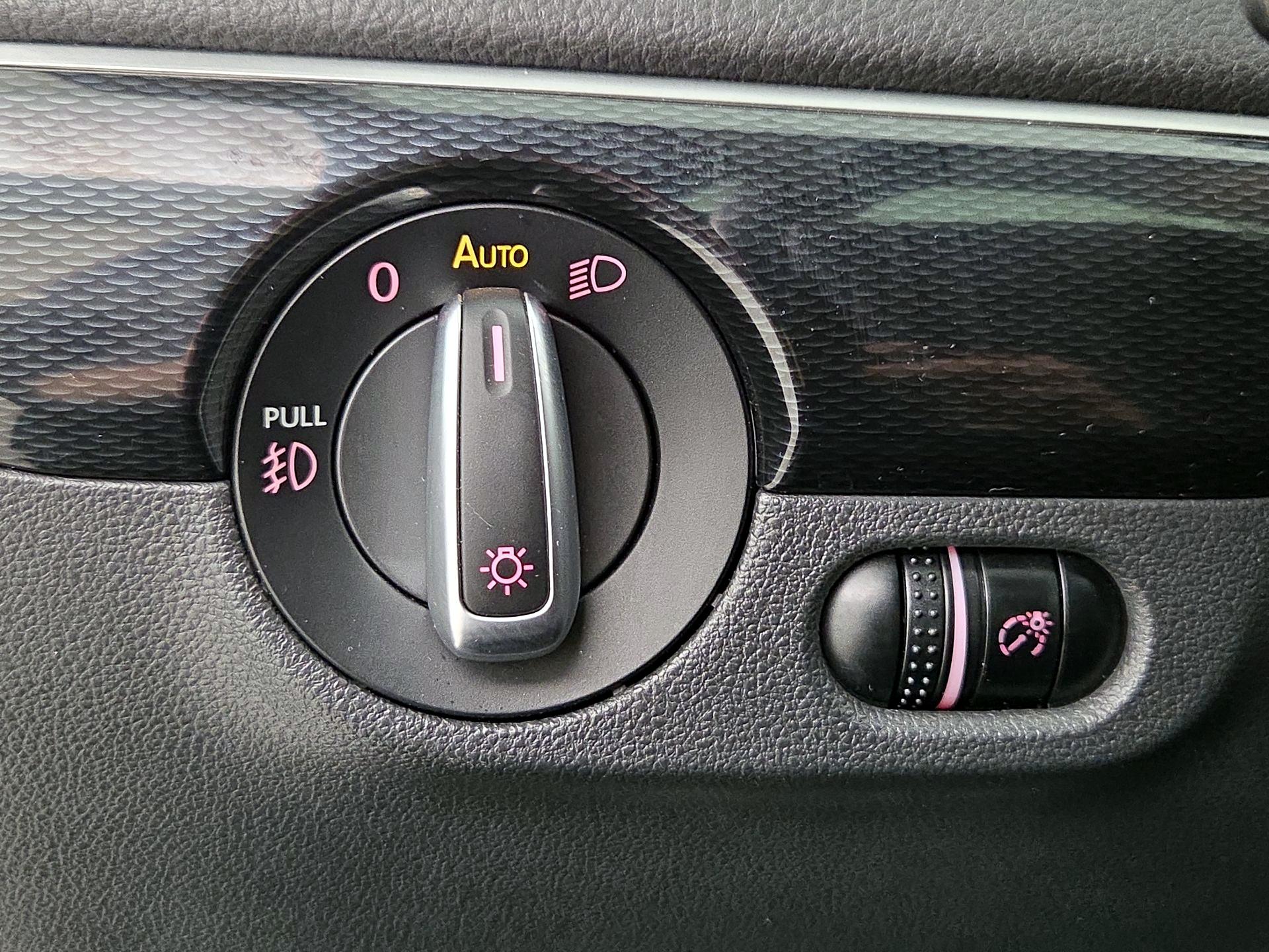 Thumbnail: 2016 Volkswagen Jetta - 13