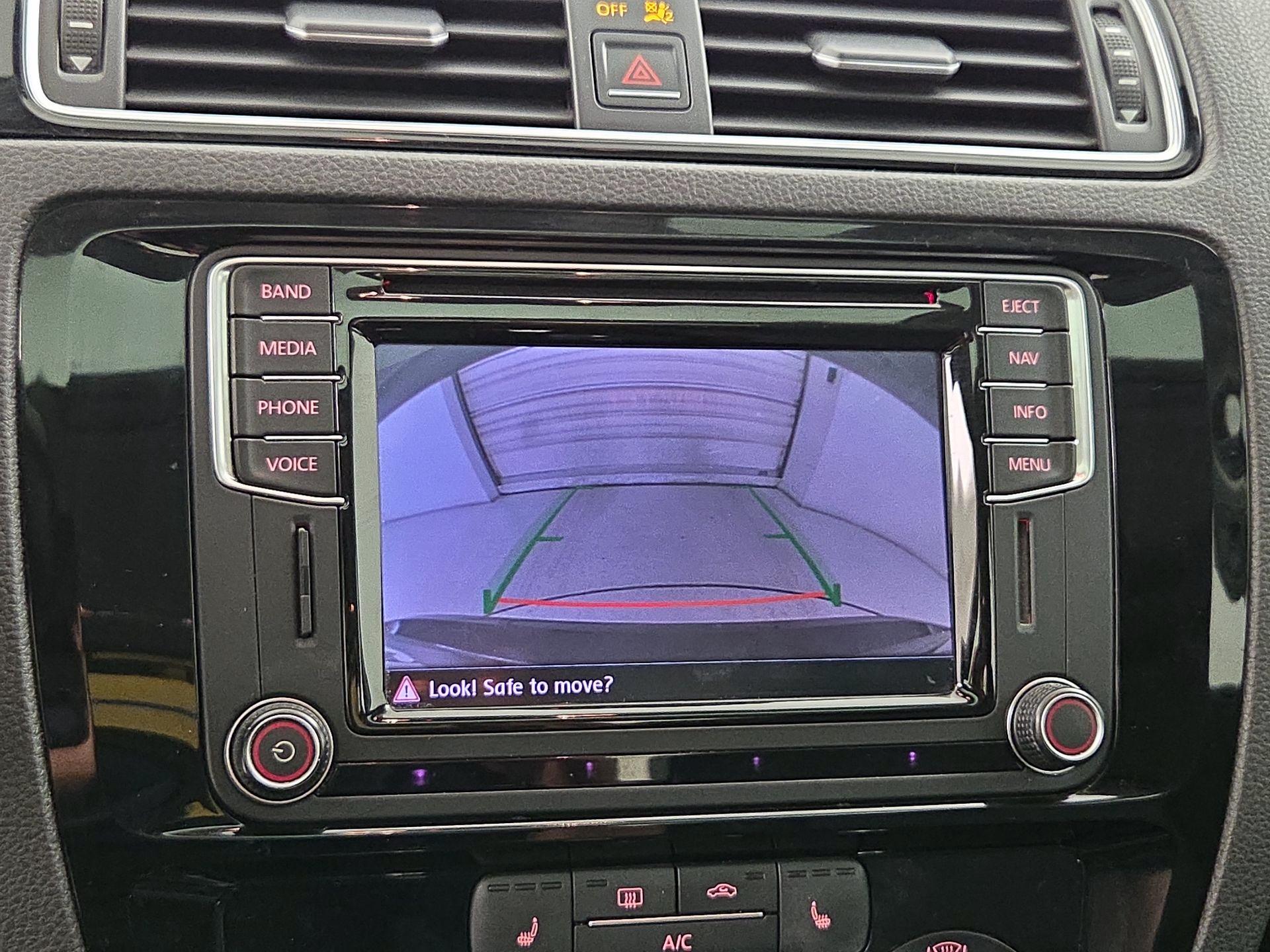 Thumbnail: 2016 Volkswagen Jetta - 15