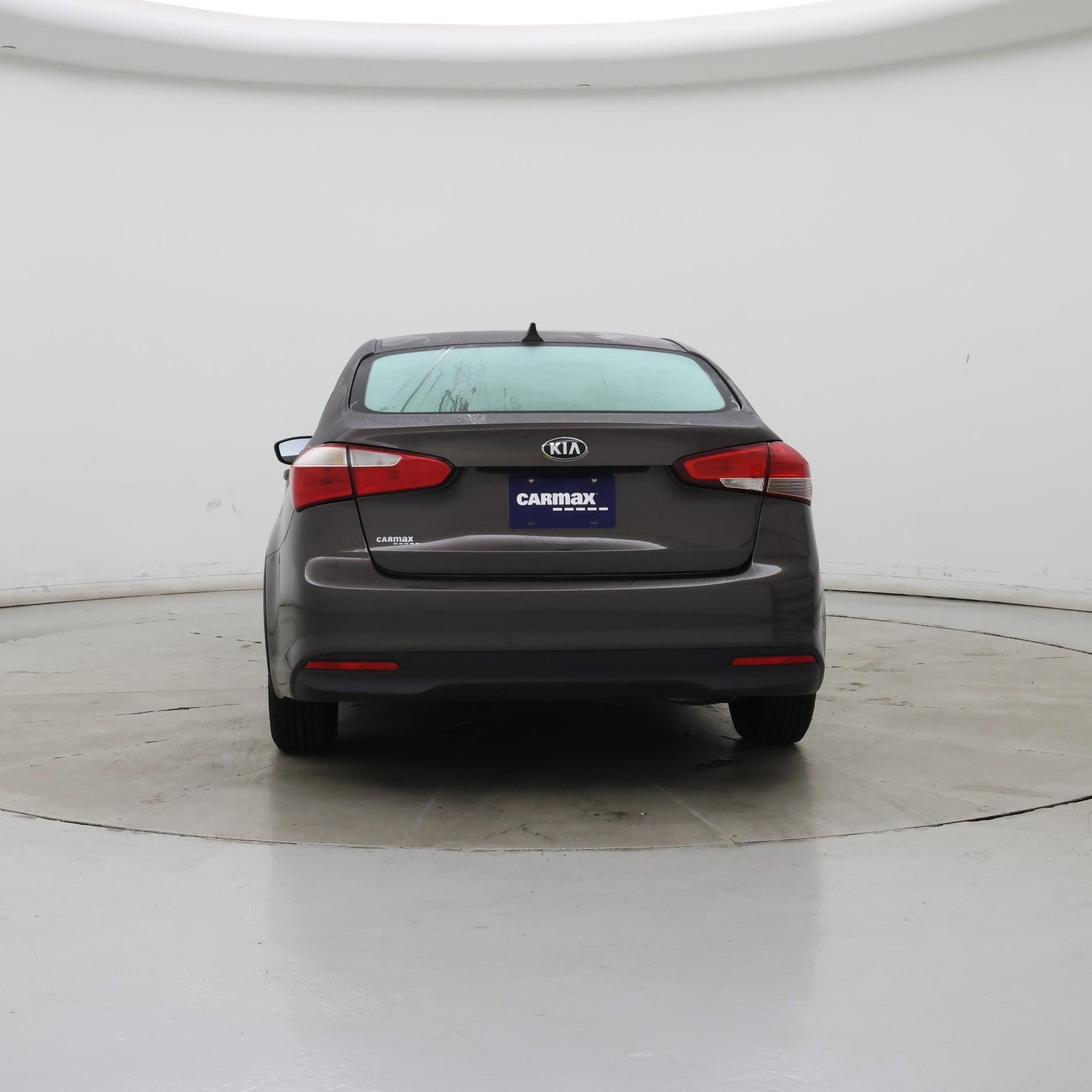 Thumbnail: 2017 Kia Forte - 6