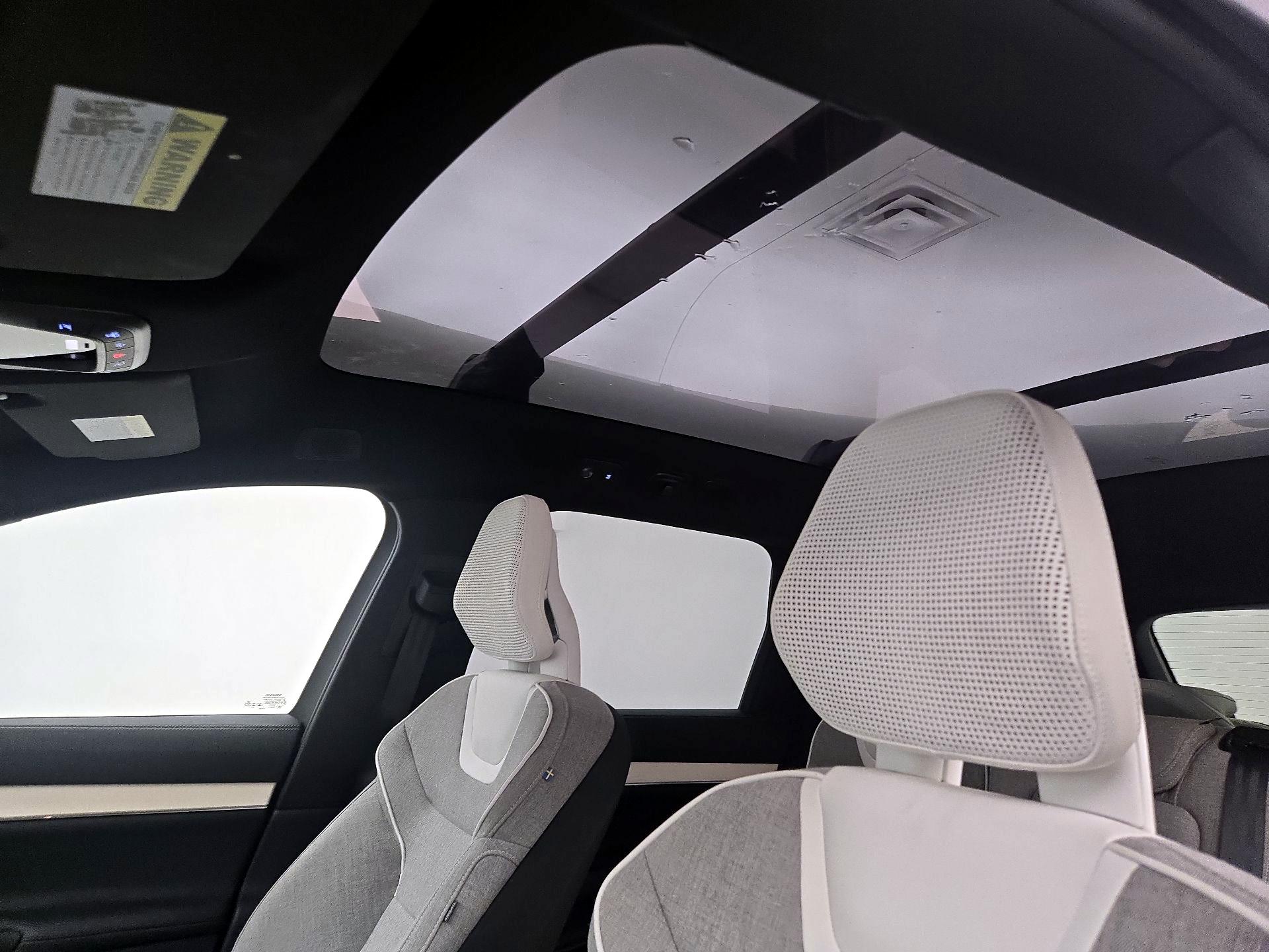 Thumbnail: 2025 Volvo EX90 - 19