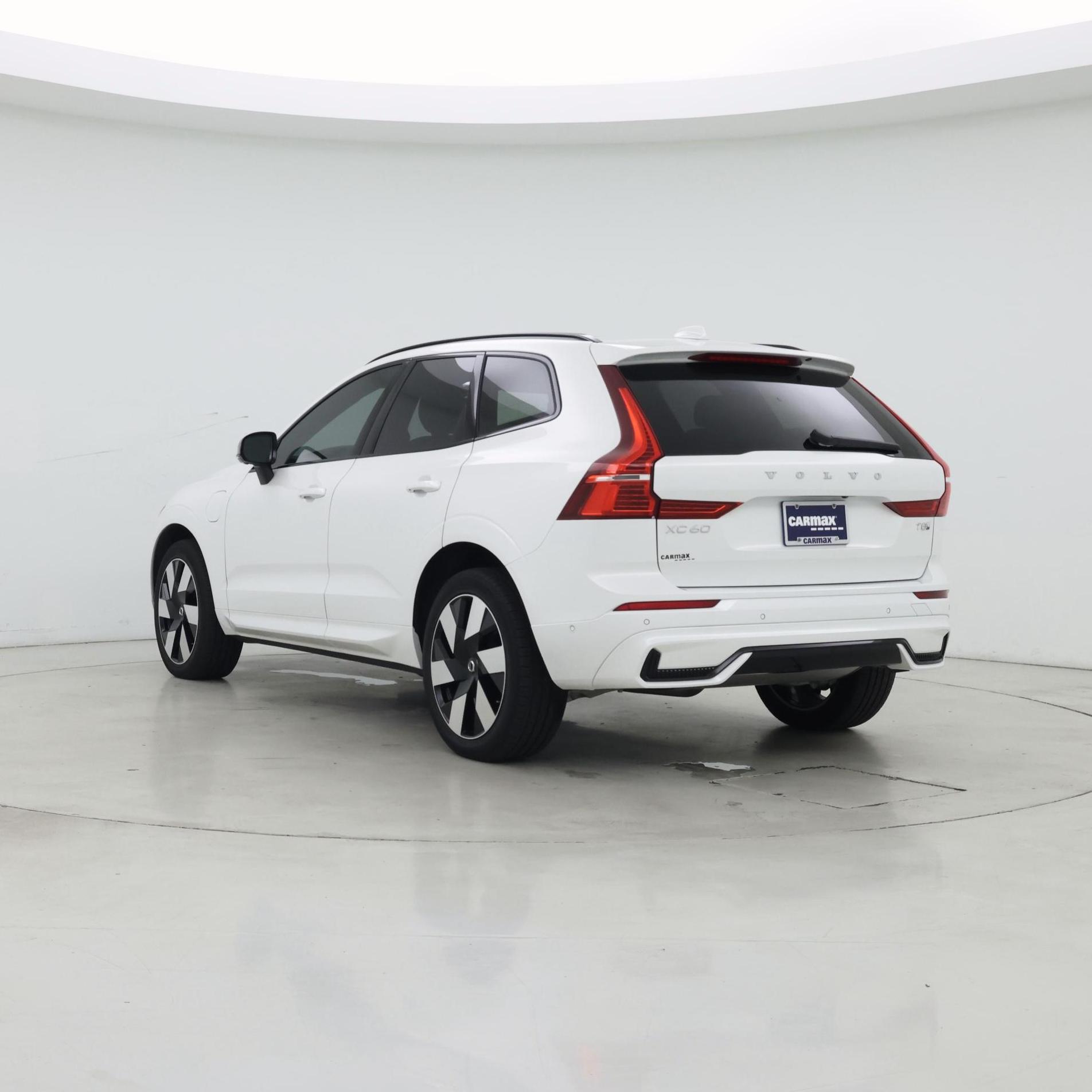Thumbnail: 2025 Volvo XC60 - 2
