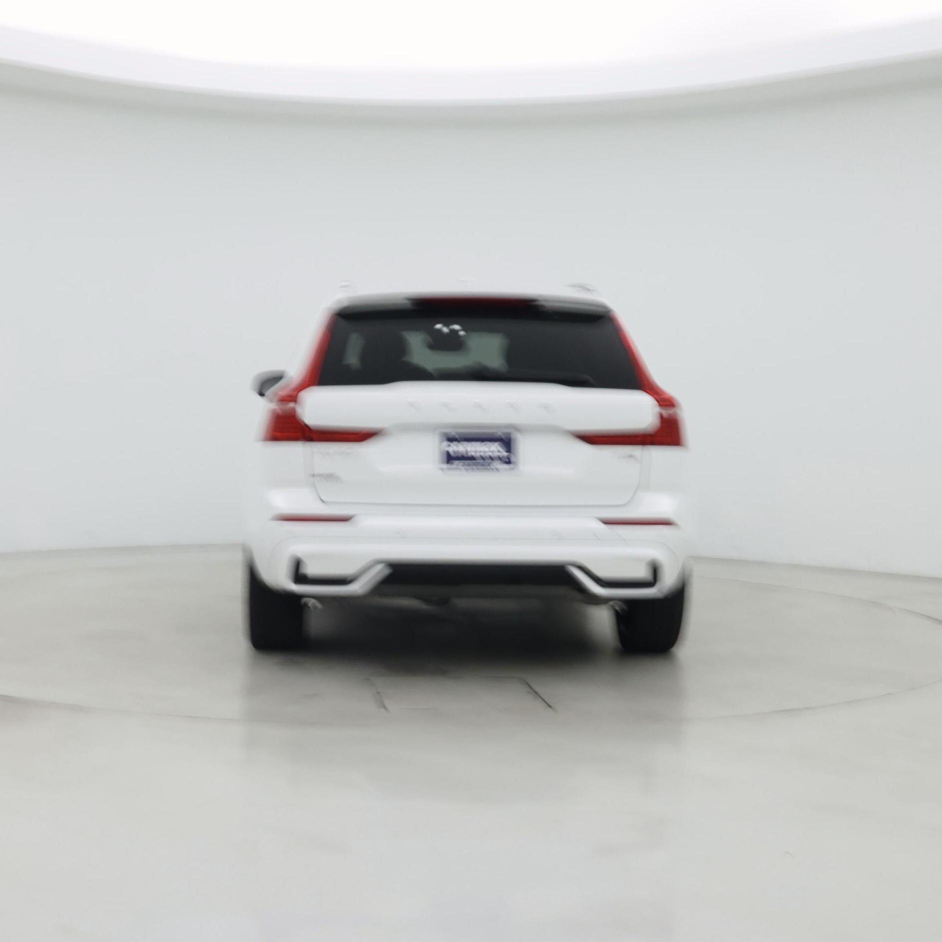 Thumbnail: 2025 Volvo XC60 - 6