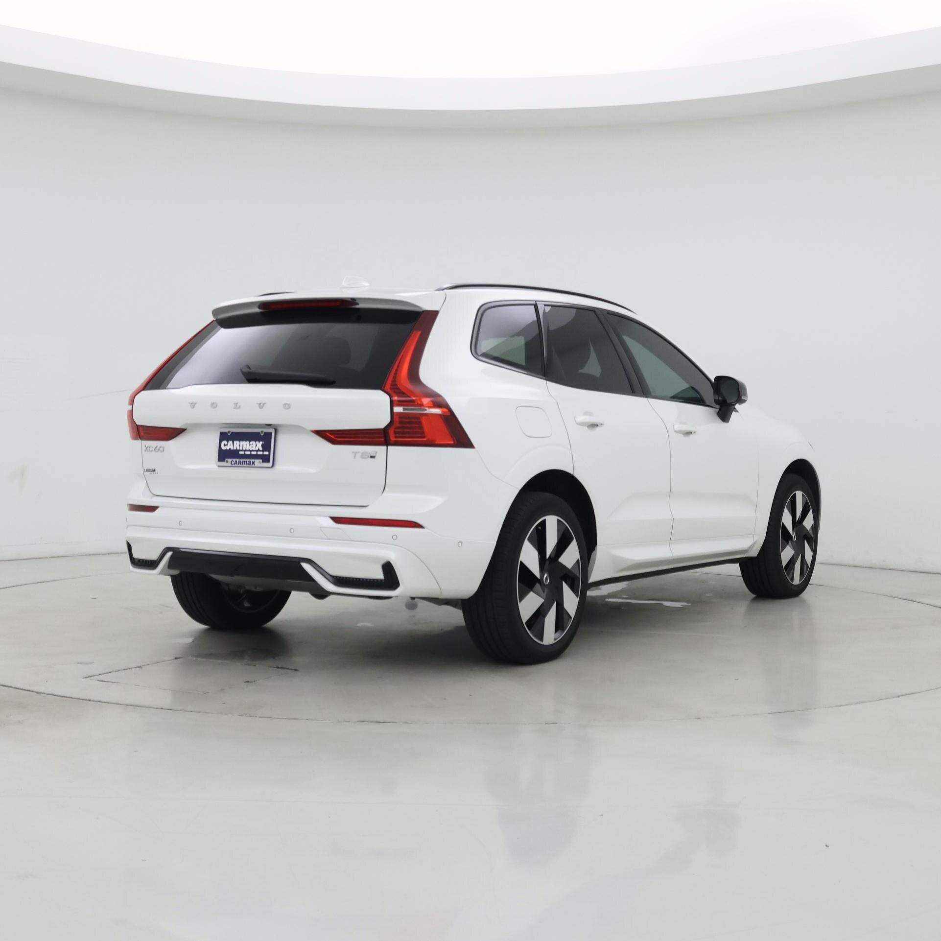 Thumbnail: 2025 Volvo XC60 - 8