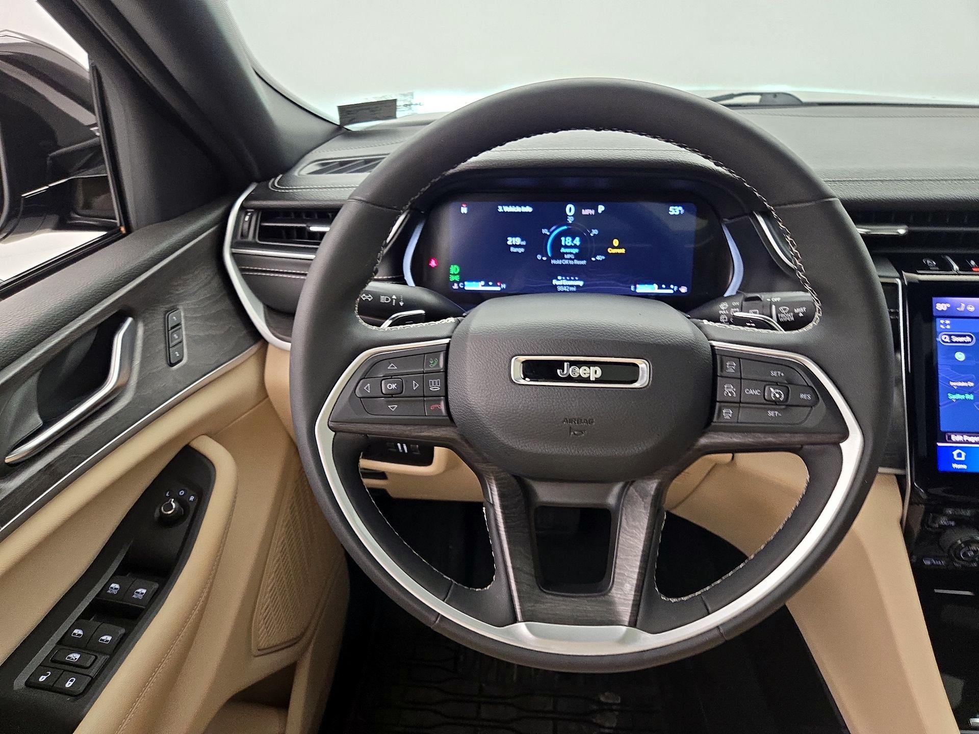 Thumbnail: 2025 Jeep Grand Cherokee - 10