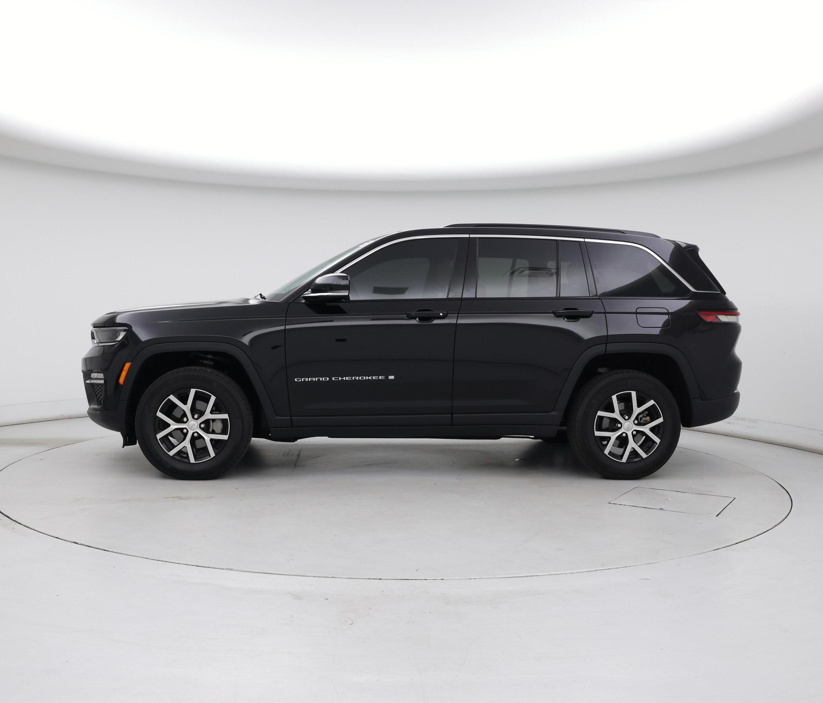 Thumbnail: 2025 Jeep Grand Cherokee - 3