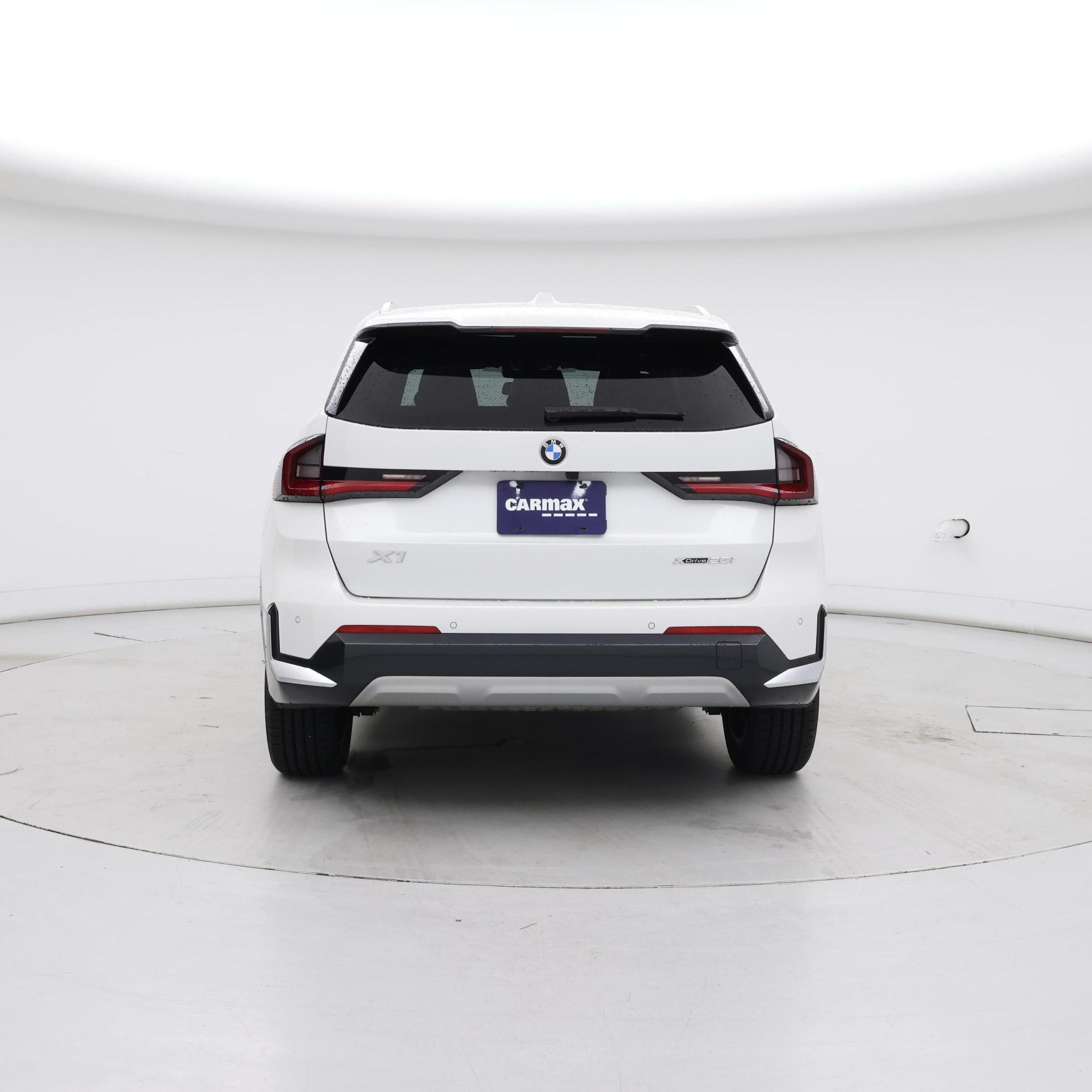 Thumbnail: 2023 BMW X1 - 6