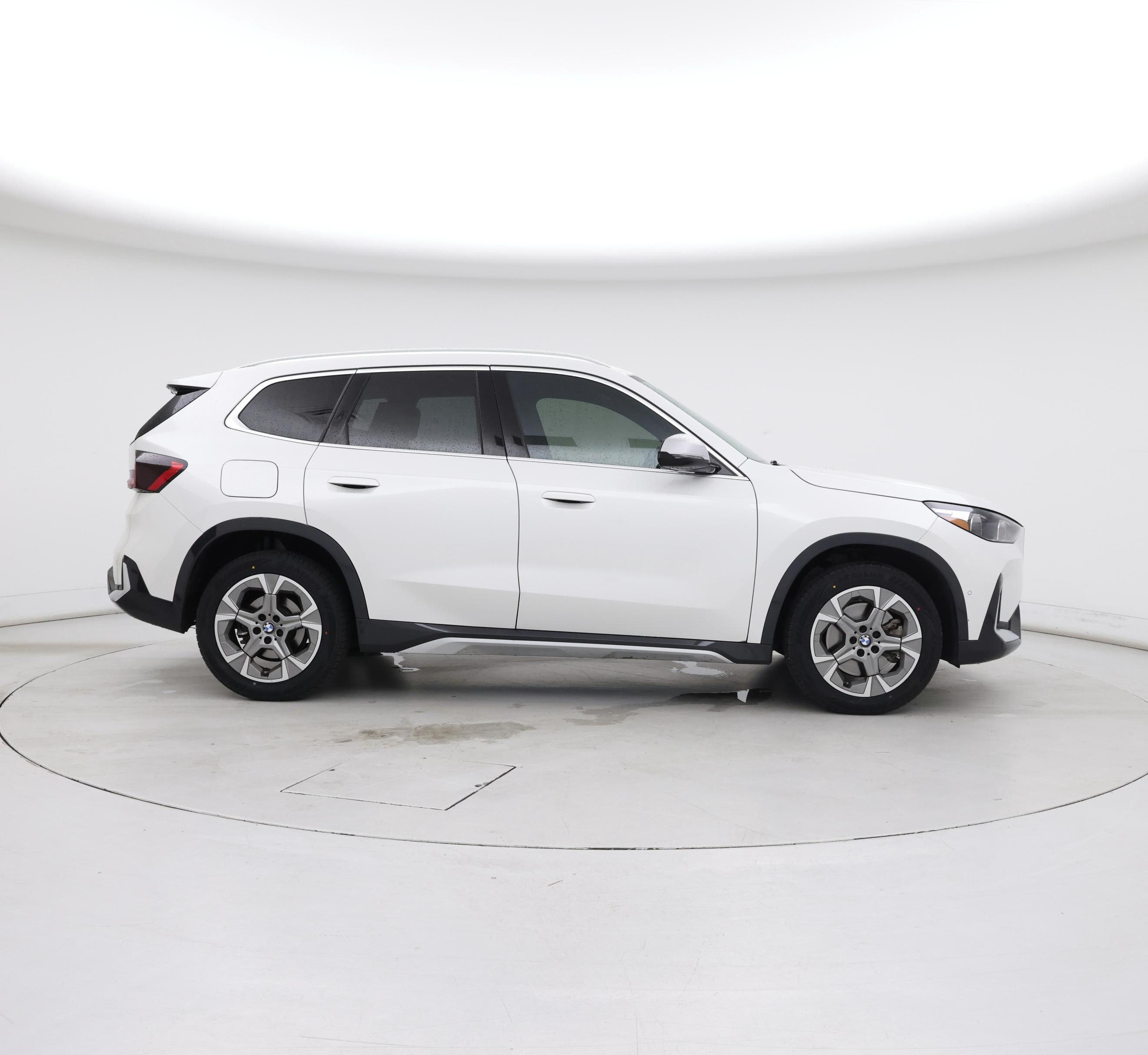 Thumbnail: 2023 BMW X1 - 7
