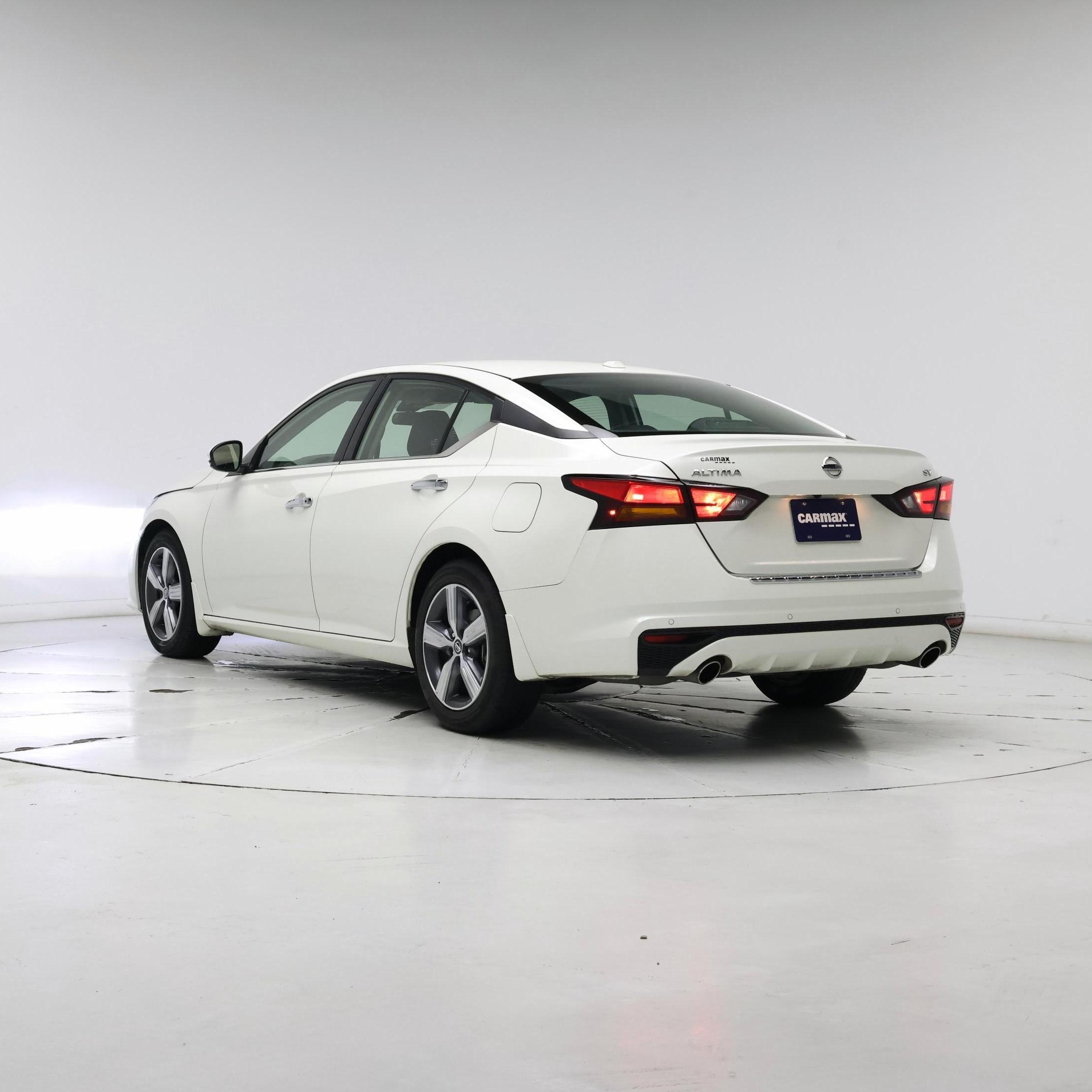 Thumbnail: 2022 Nissan Altima - 2