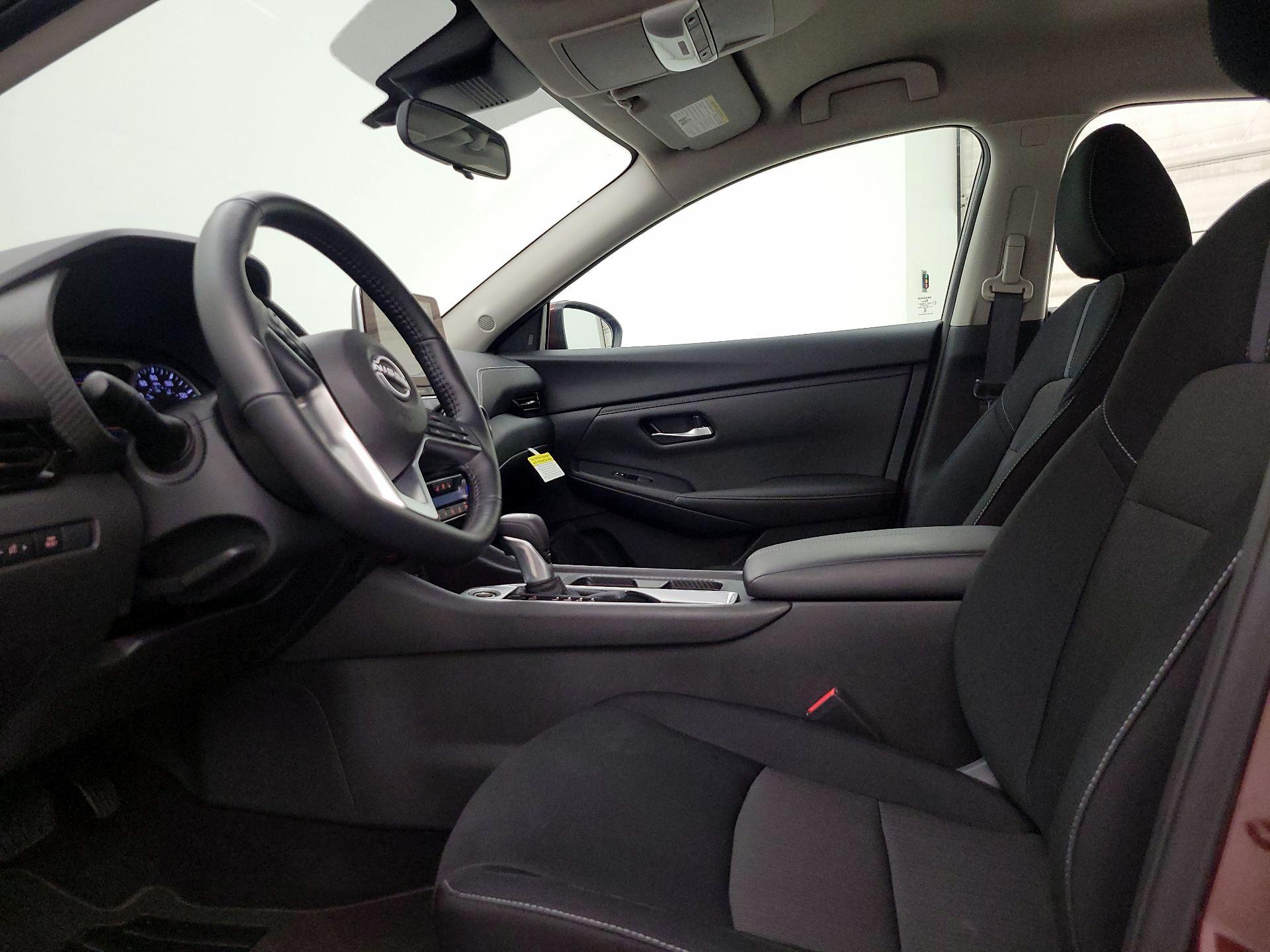 Thumbnail: 2025 Nissan Sentra - 11