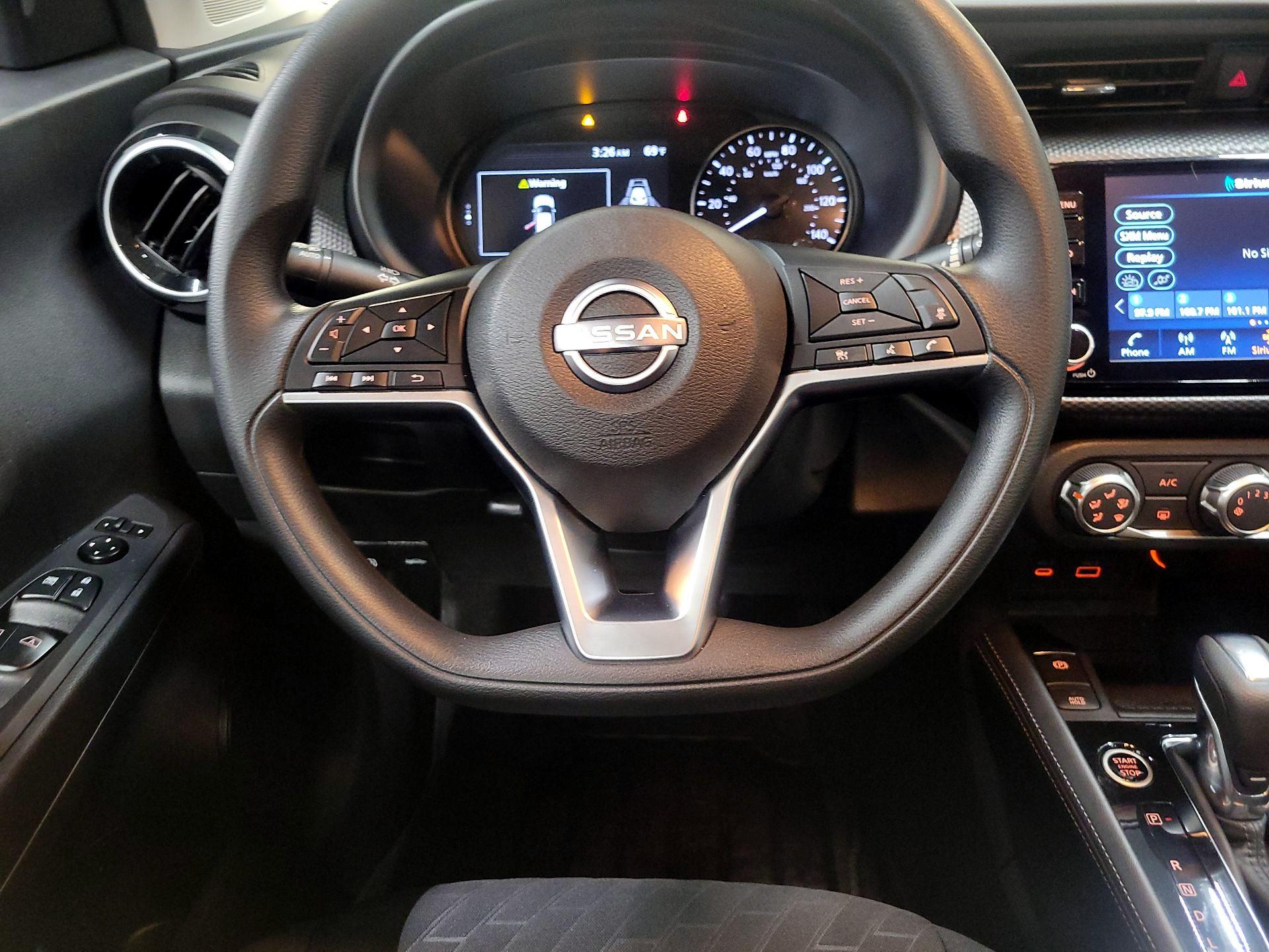 Thumbnail: 2024 Nissan Kicks - 10
