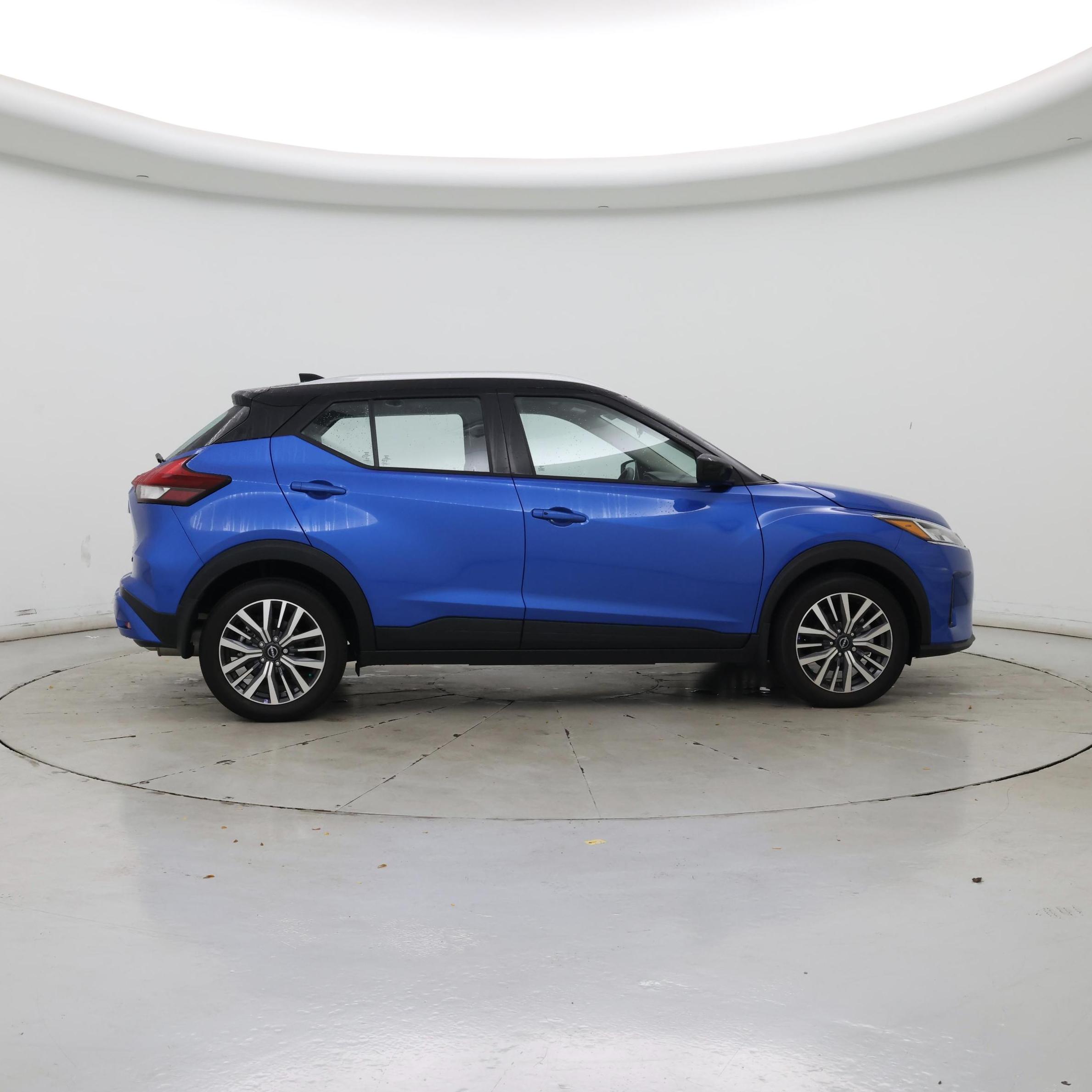 Thumbnail: 2024 Nissan Kicks - 7