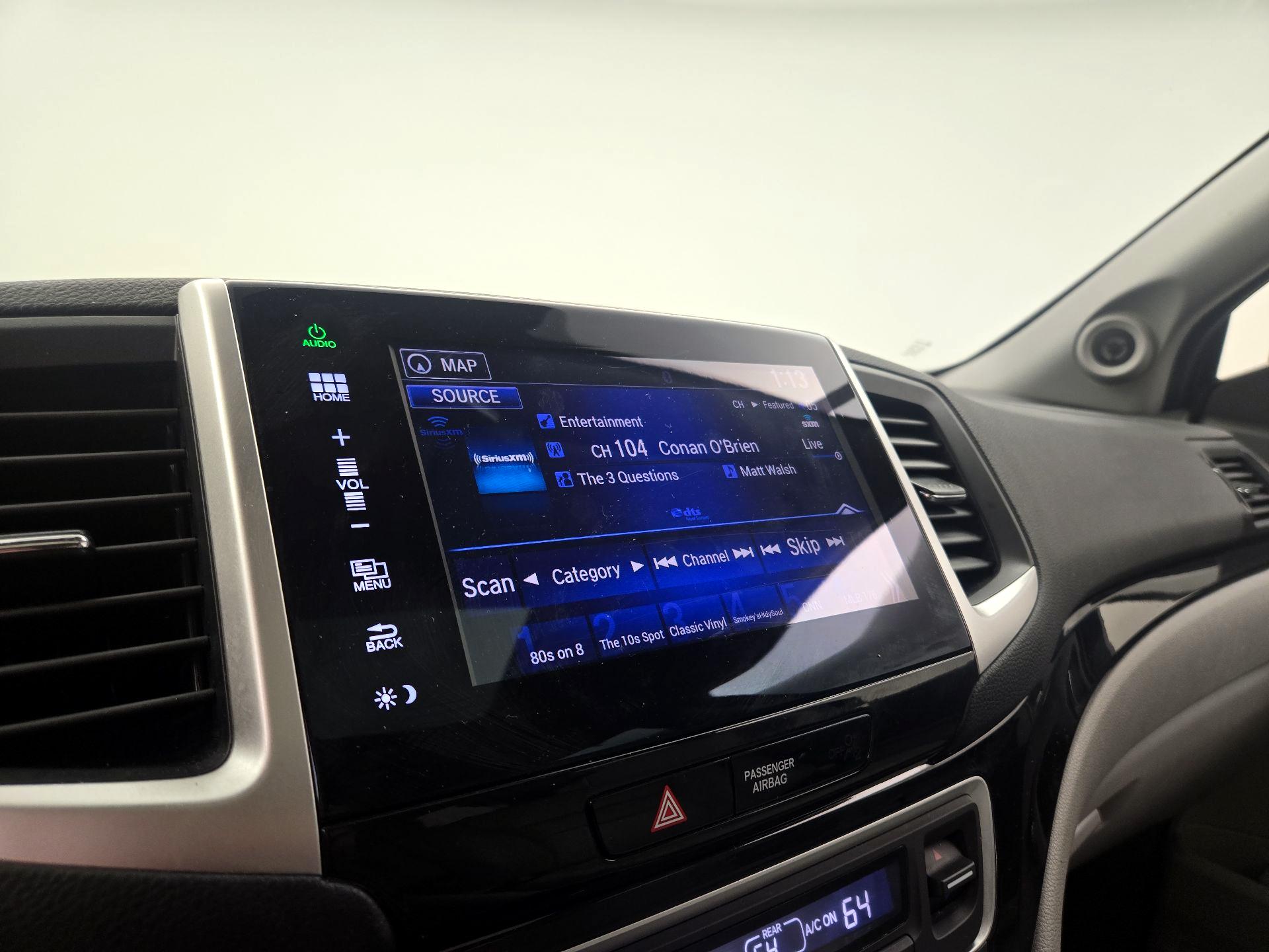 Thumbnail: 2016 Honda Pilot - 16