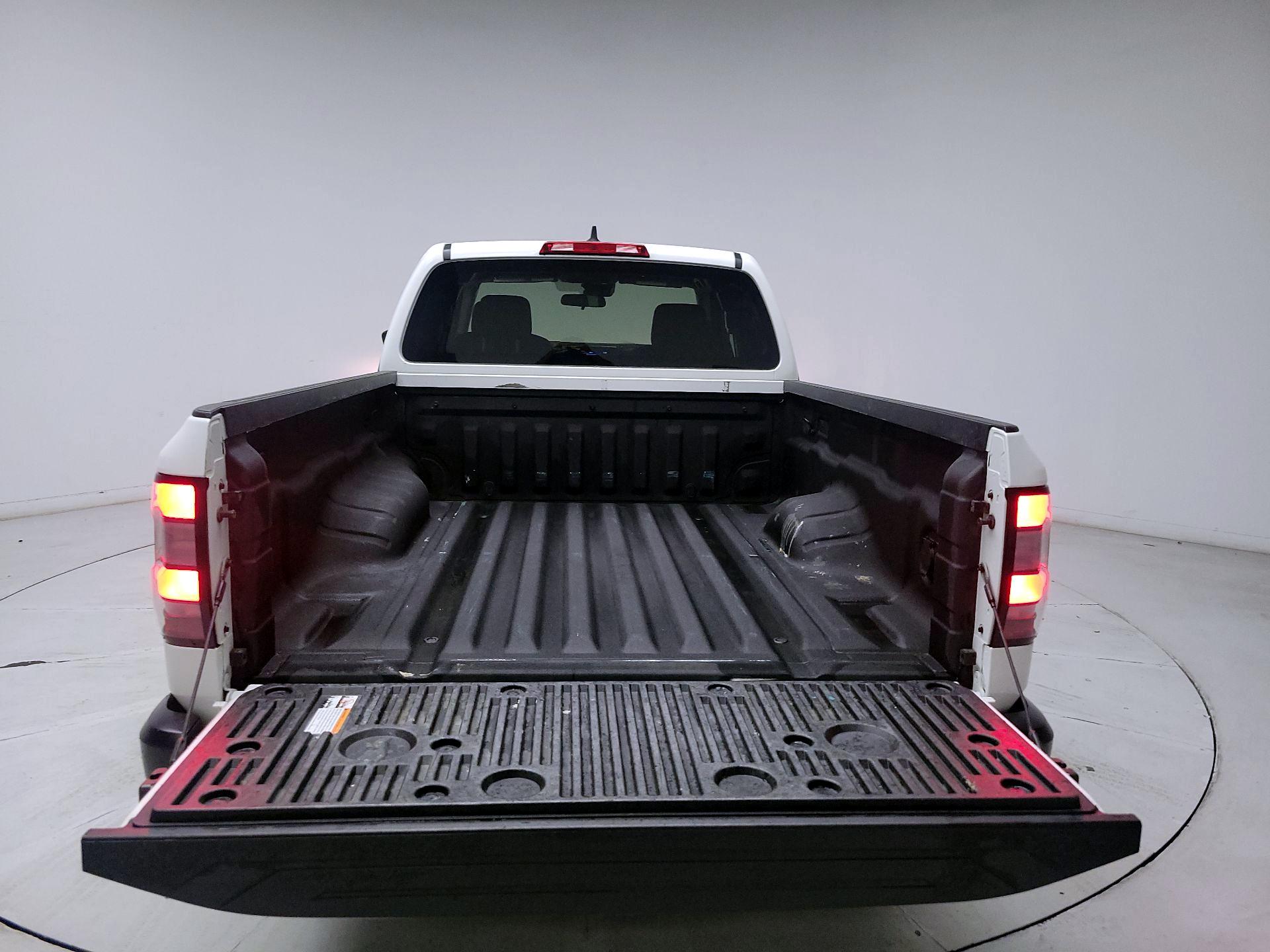 Thumbnail: 2024 Nissan Frontier - 20