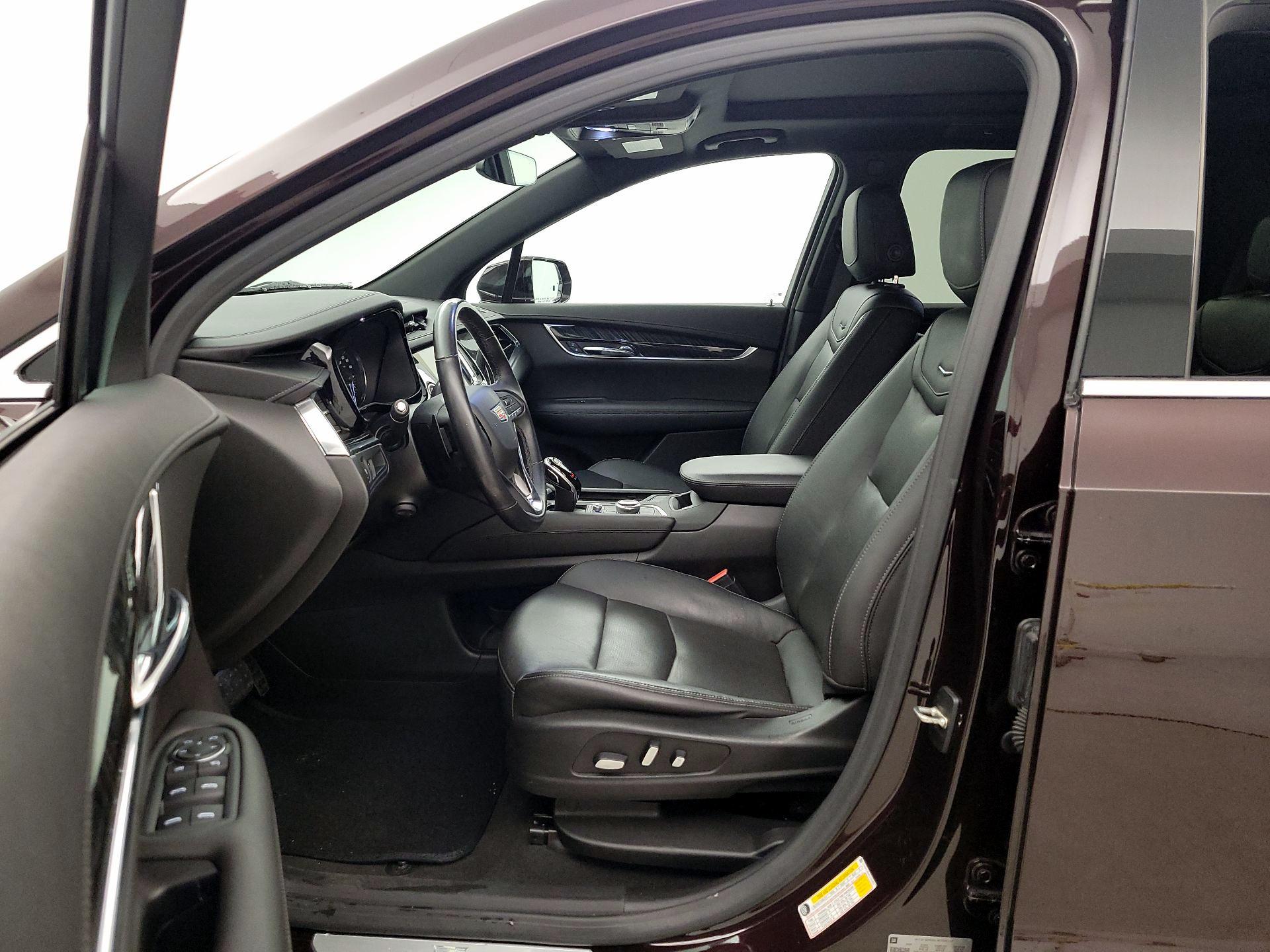 Thumbnail: 2020 Cadillac XT6 - 11