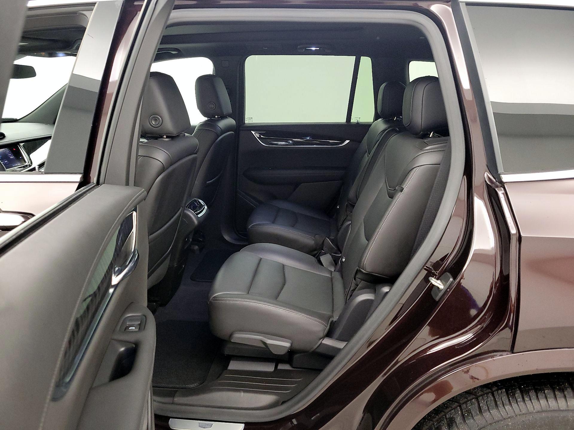 Thumbnail: 2020 Cadillac XT6 - 20