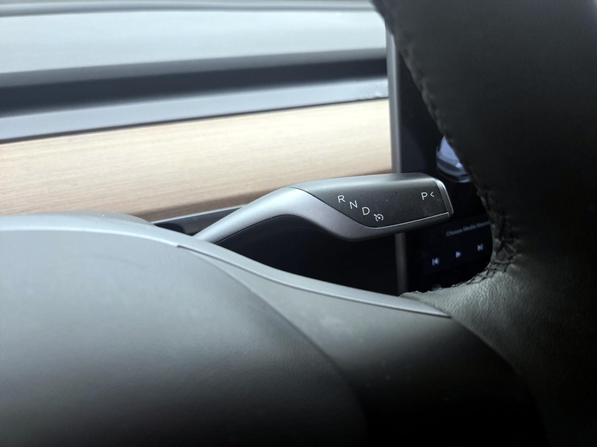 Thumbnail: 2022 Tesla Model Y - 17