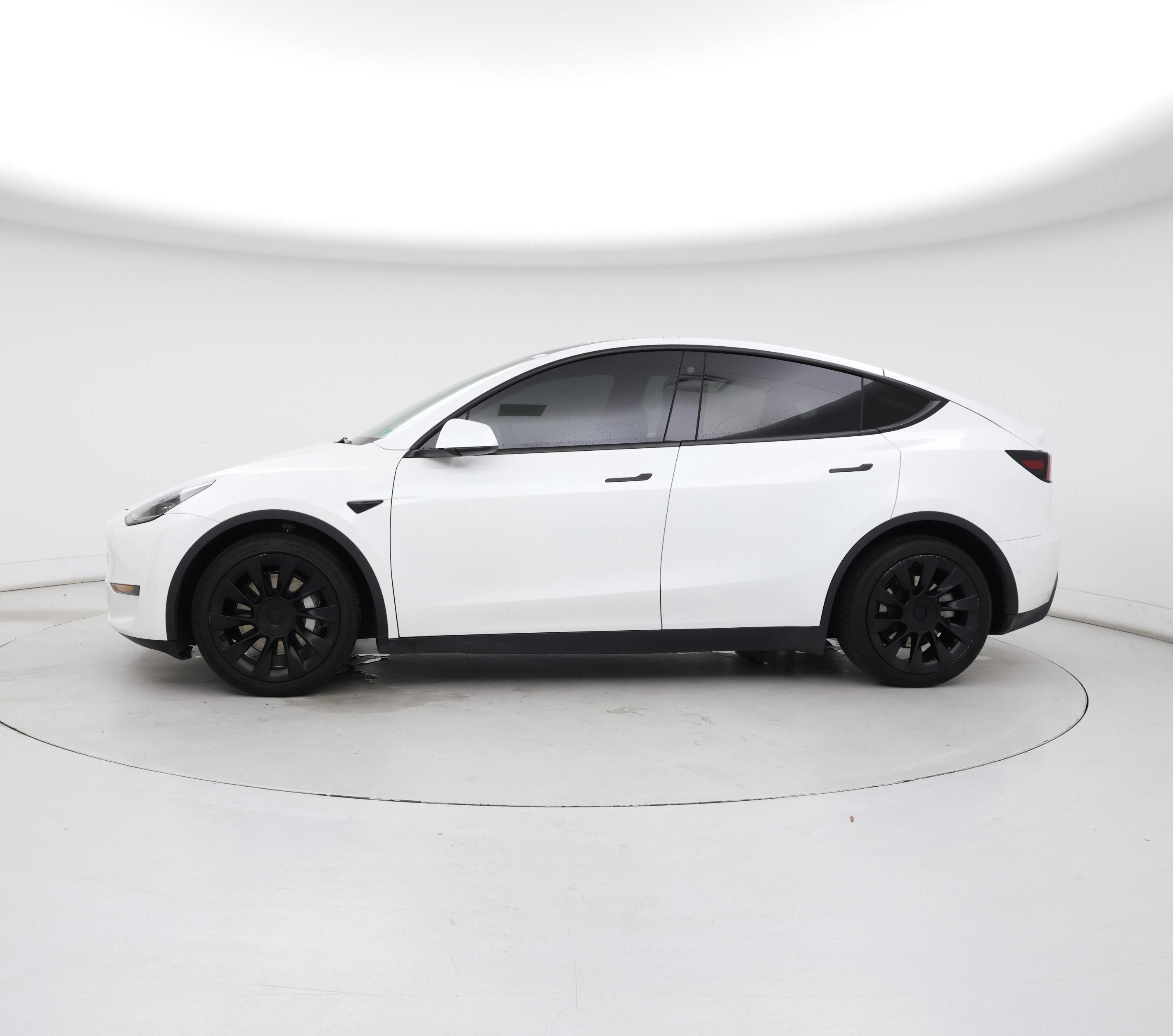 Thumbnail: 2022 Tesla Model Y - 3