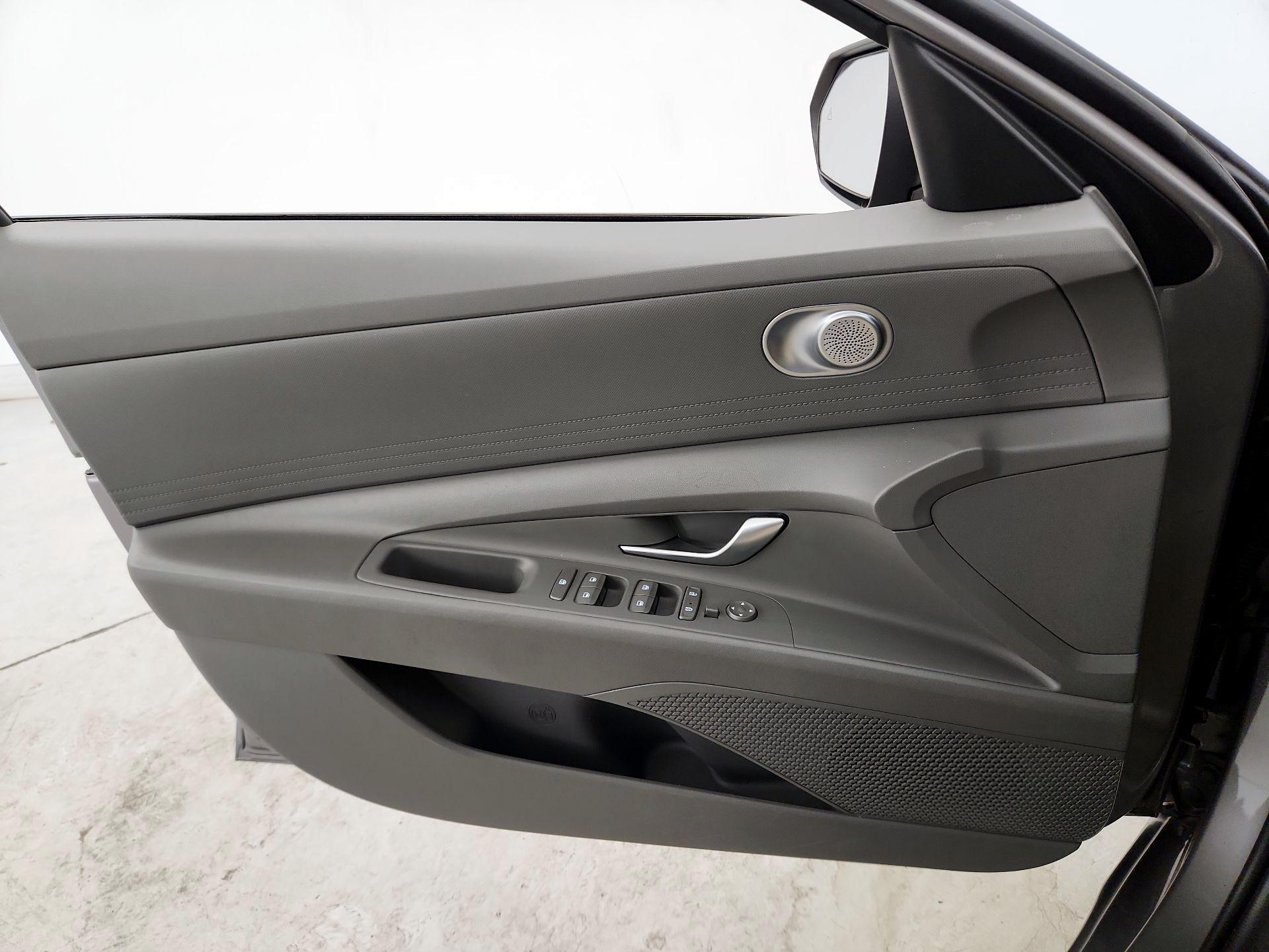 Thumbnail: 2023 Hyundai Elantra - 12