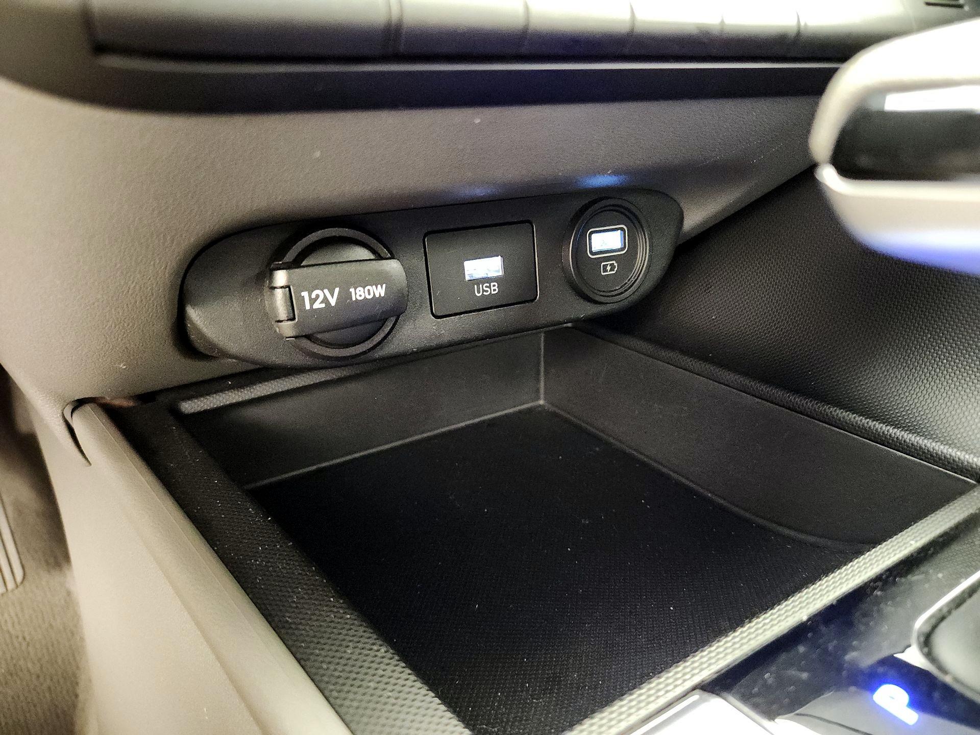 Thumbnail: 2023 Hyundai Elantra - 18