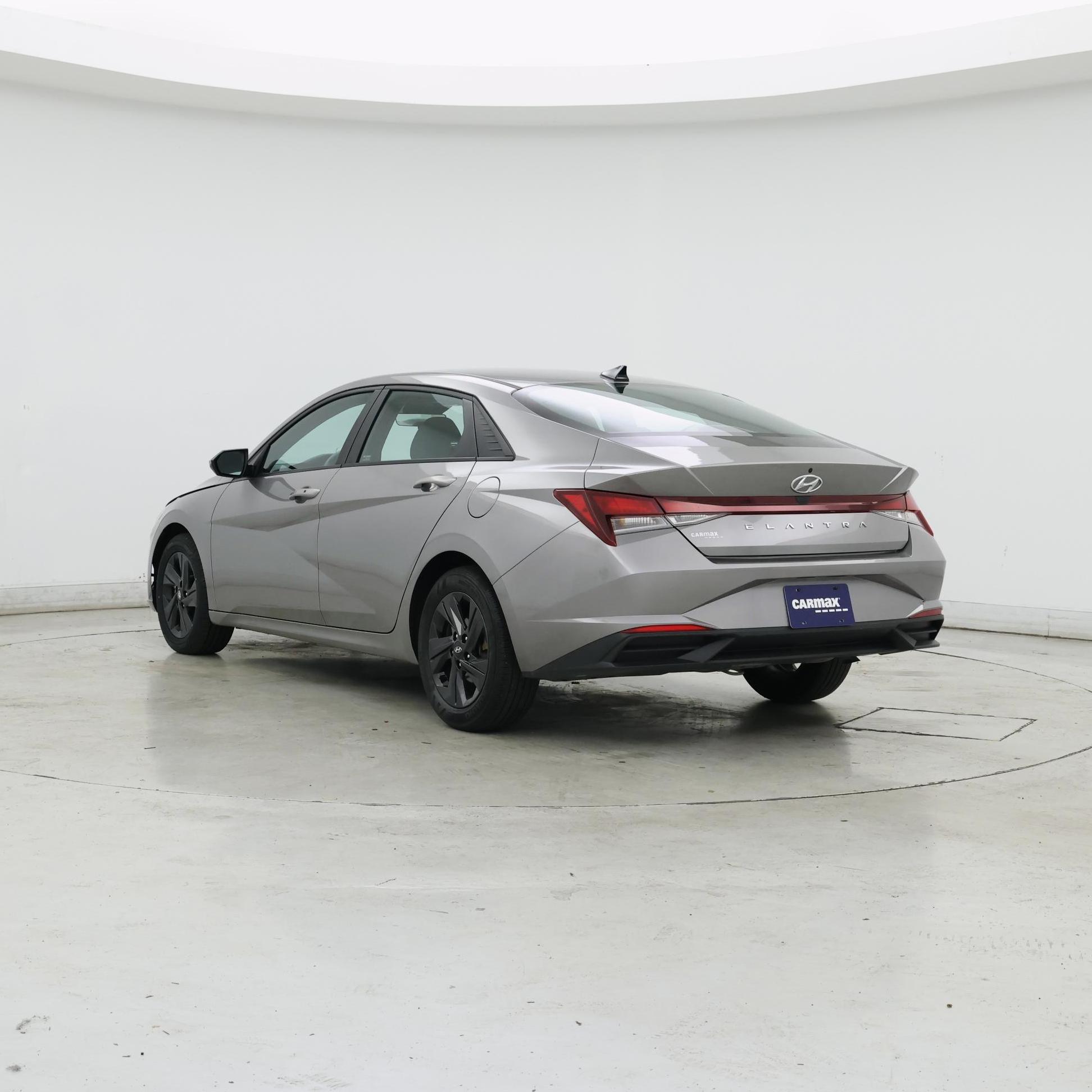 Thumbnail: 2023 Hyundai Elantra - 2