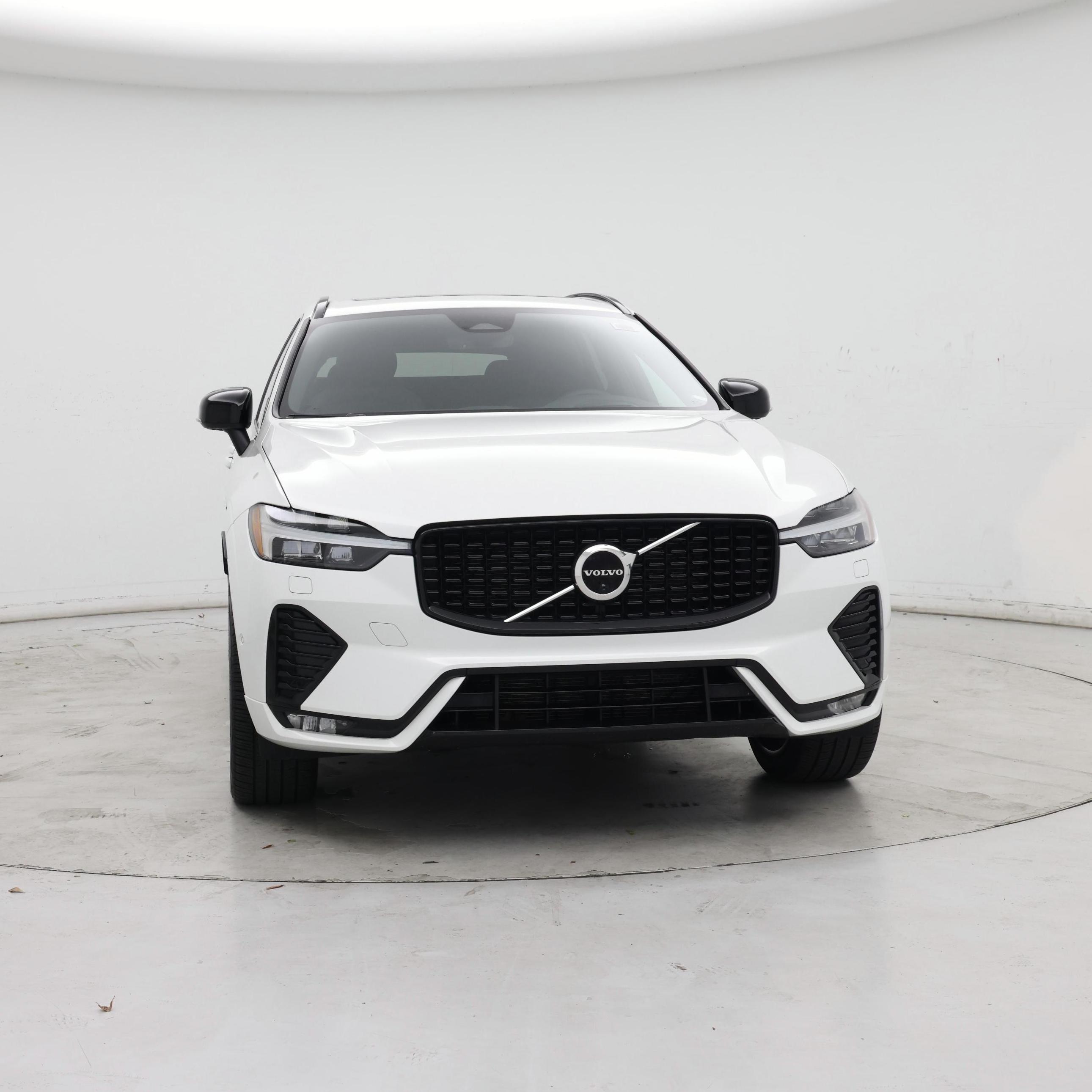 Thumbnail: 2023 Volvo XC60 - 5